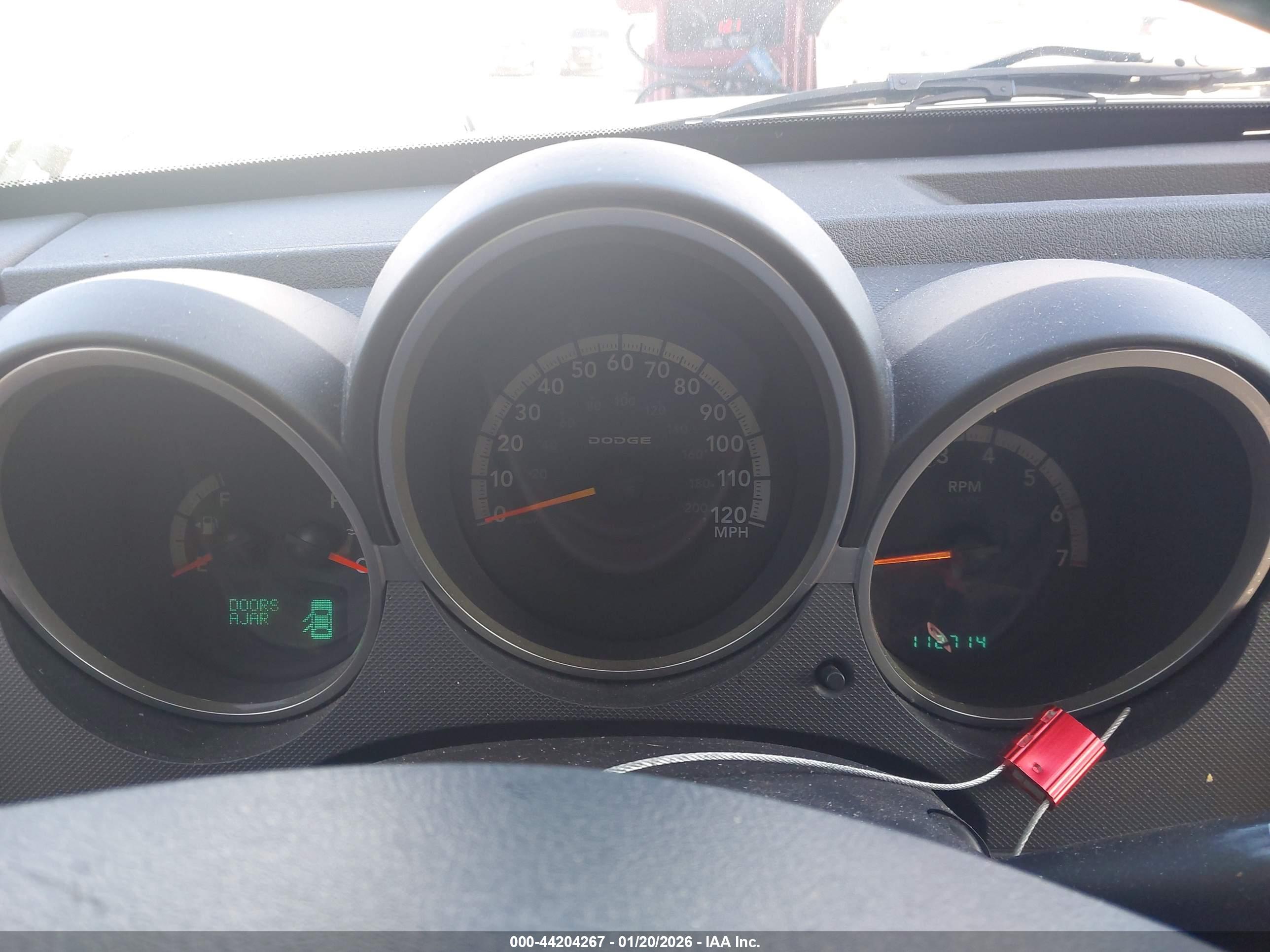 DODGE NITRO image 7