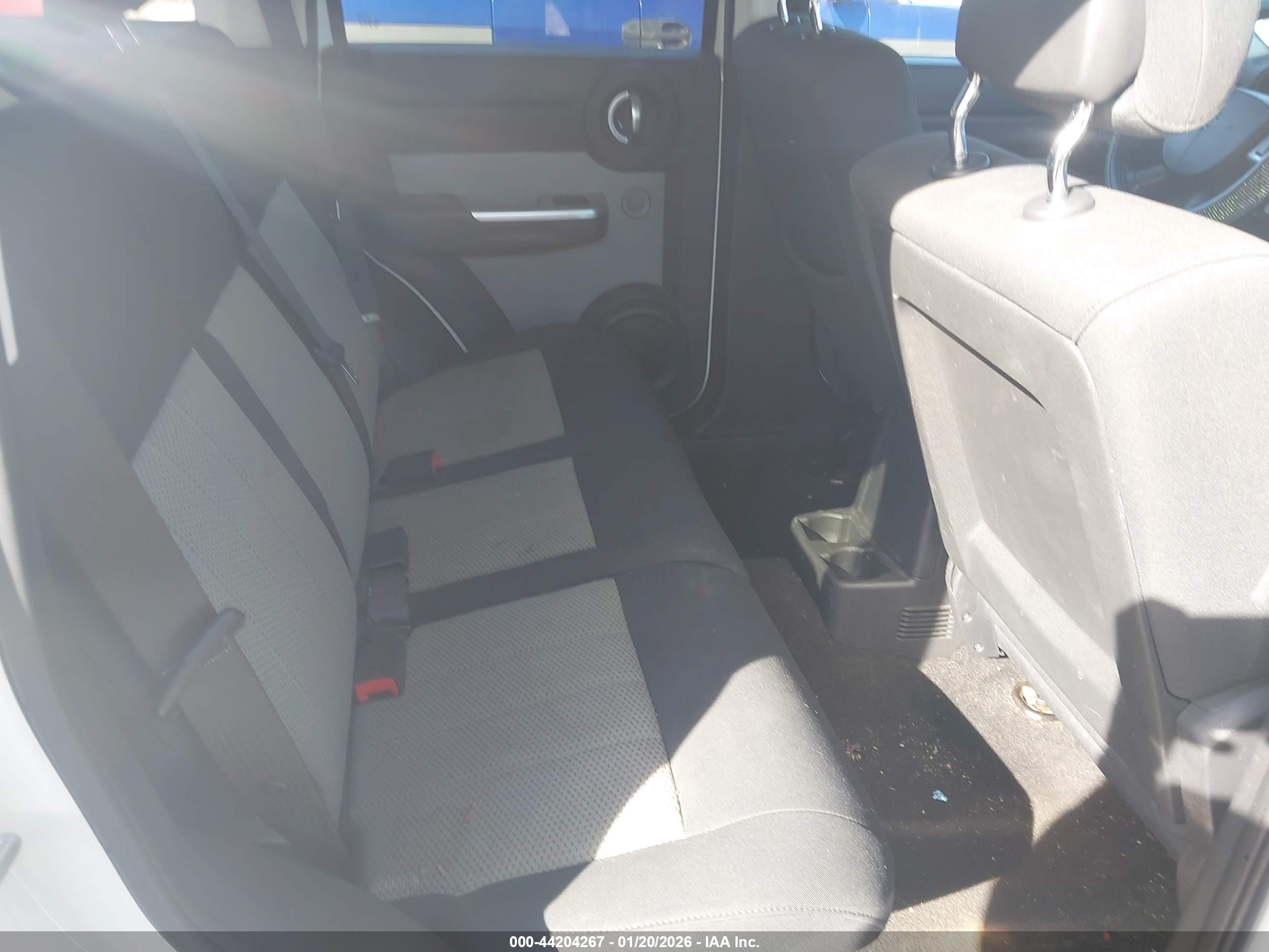 DODGE NITRO image 8