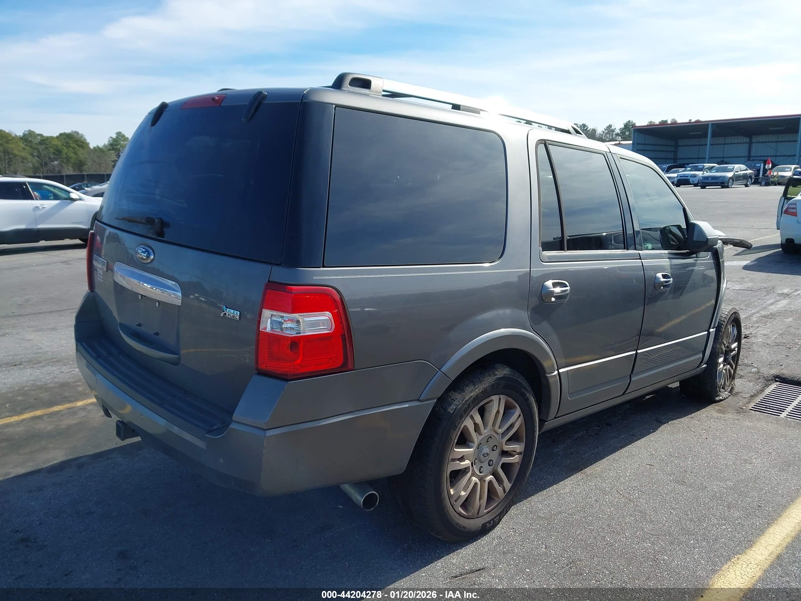 FORD EXPEDITION image 4