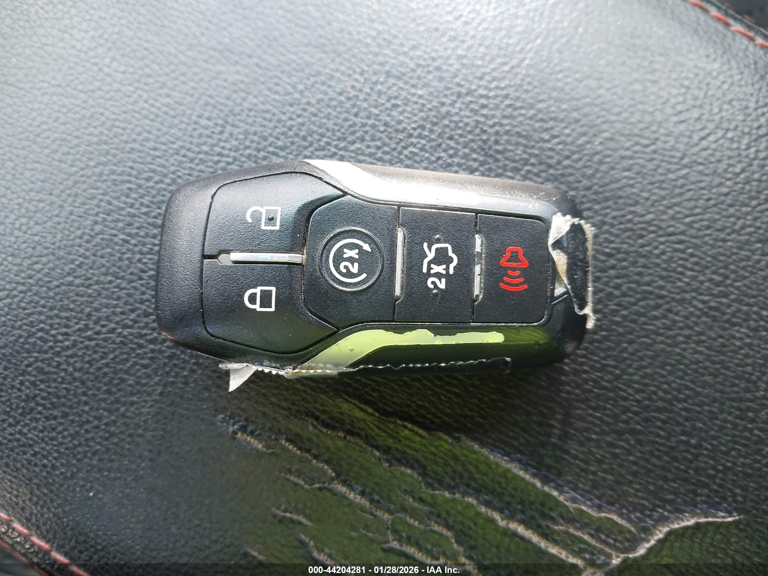 FORD EXPLORER image 11