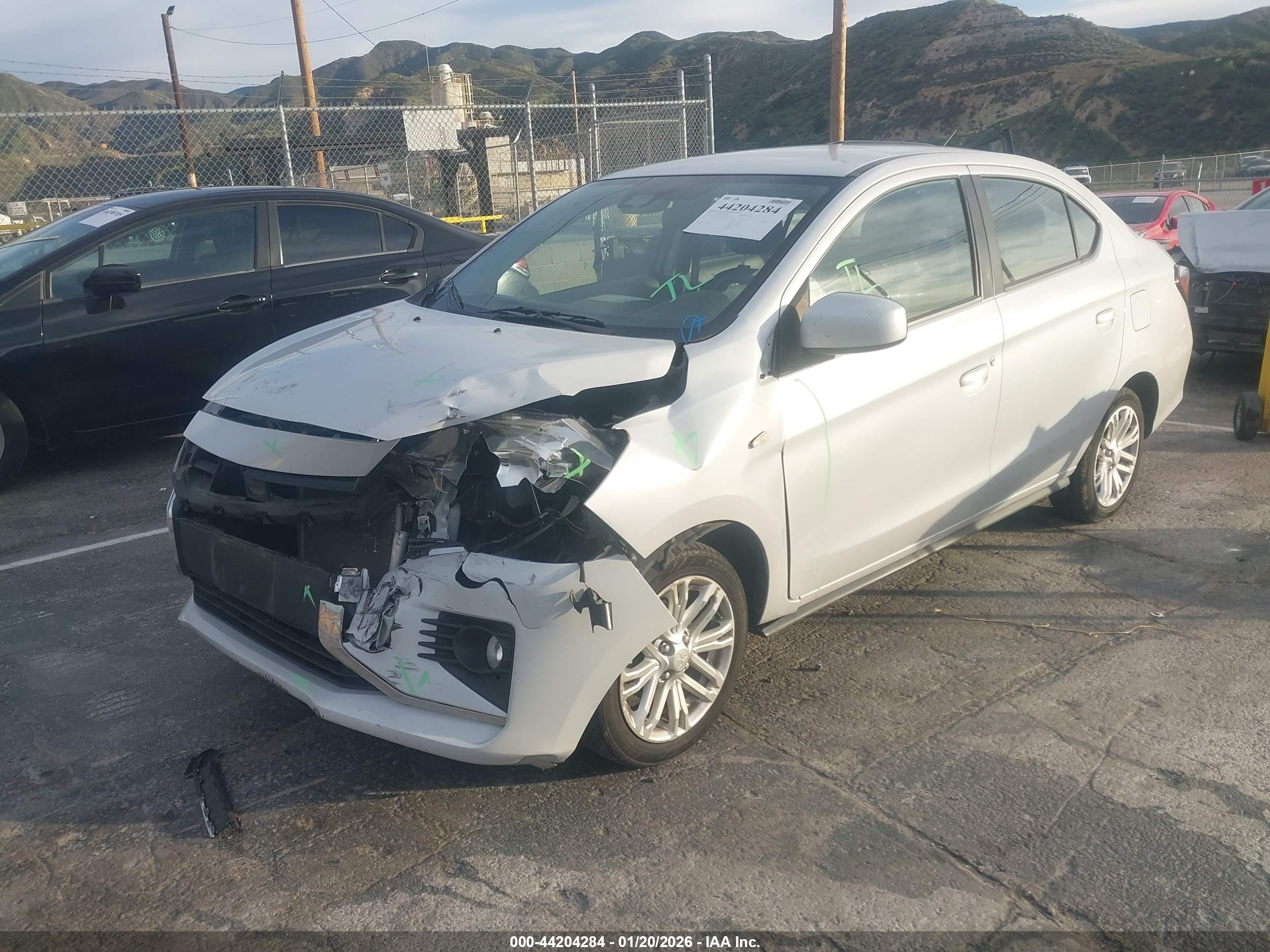 MITSUBISHI MIRAGE image 2