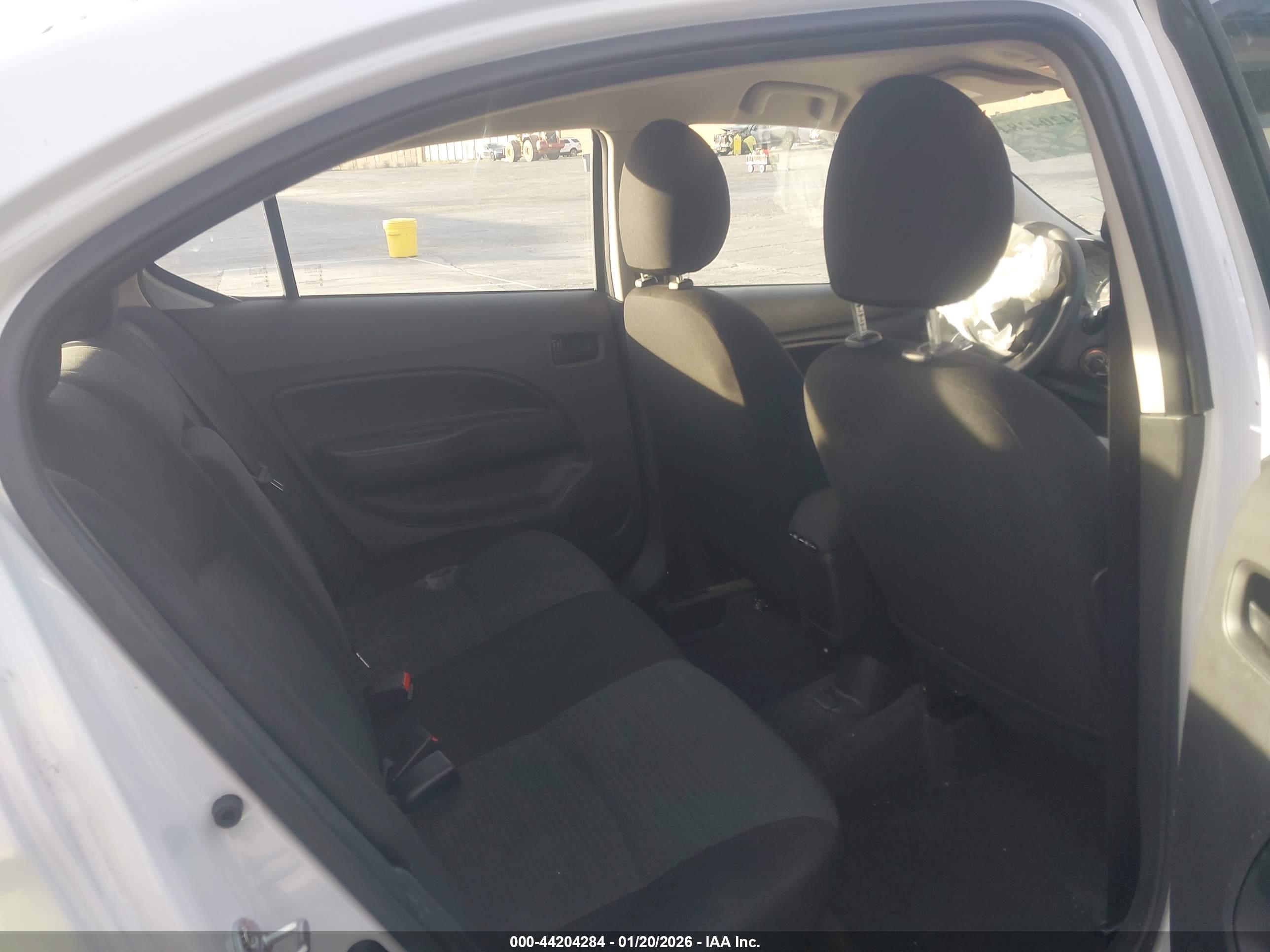 MITSUBISHI MIRAGE image 8