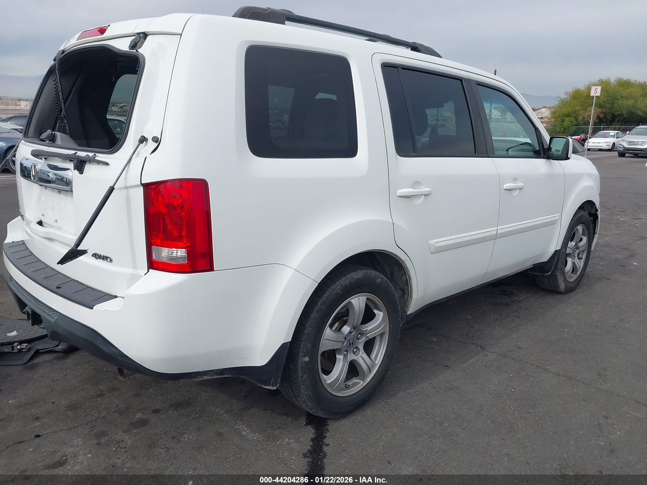 HONDA PILOT image 4