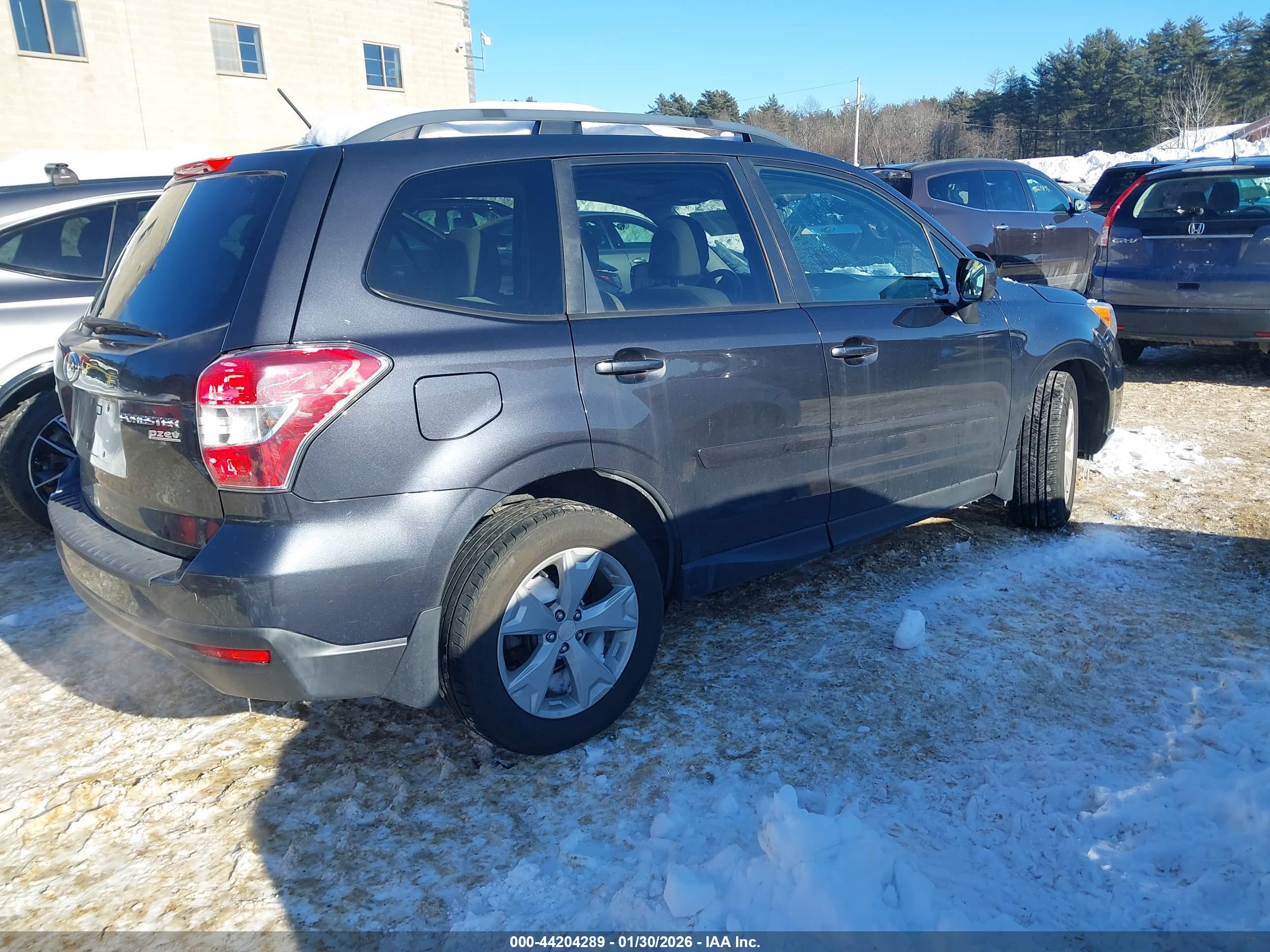 SUBARU FORESTER image 4