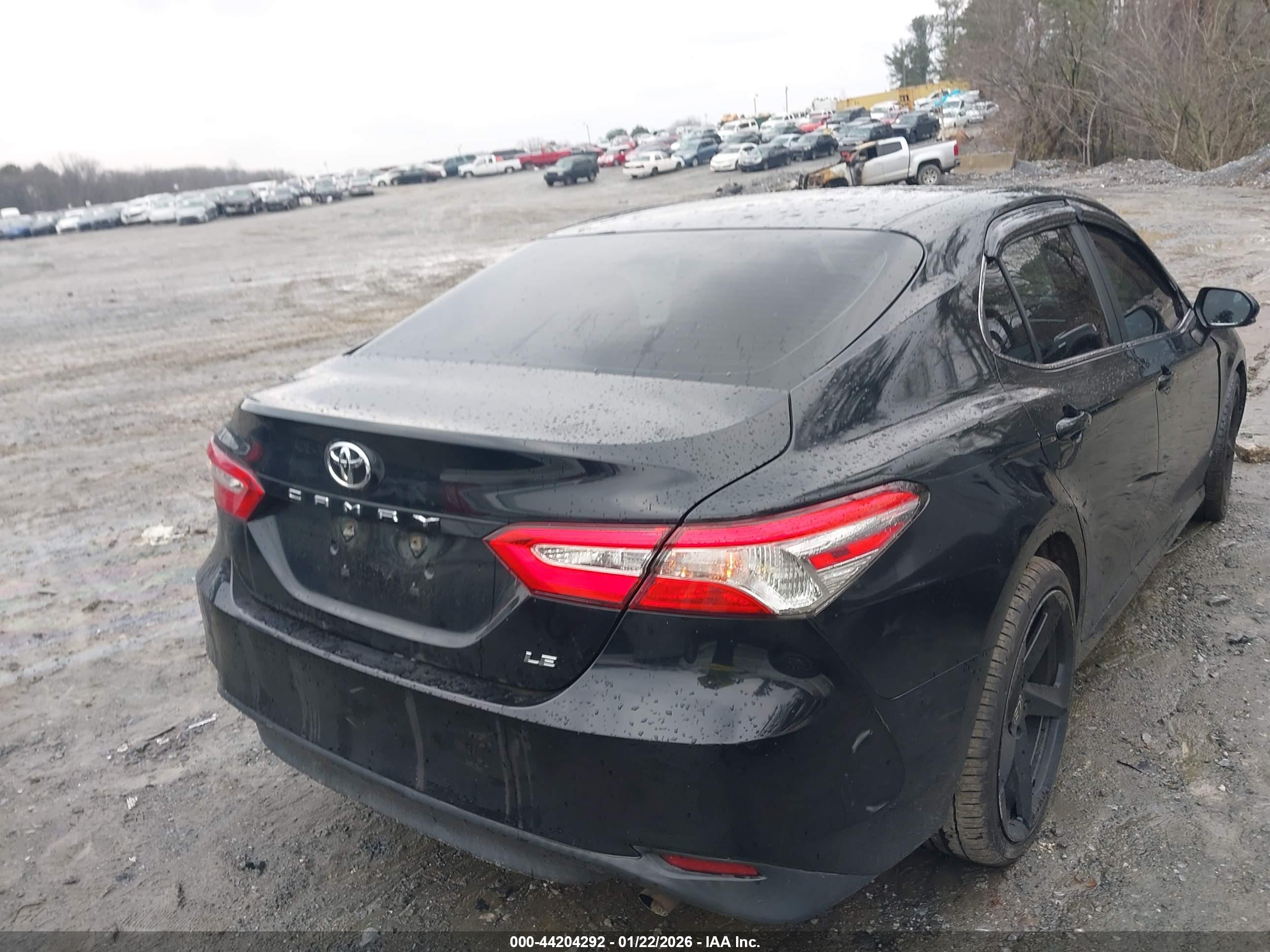 TOYOTA CAMRY image 4