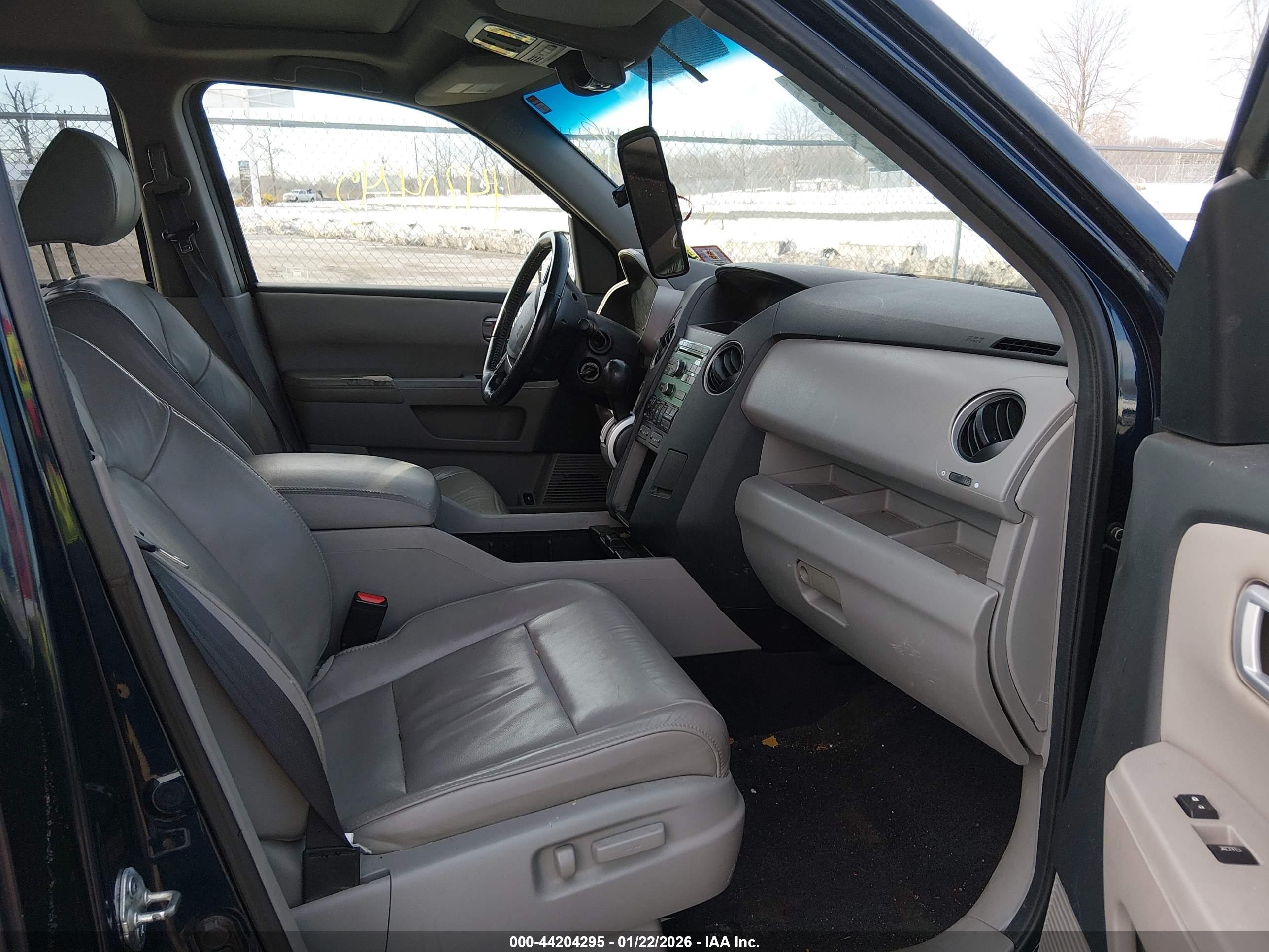HONDA PILOT image 5