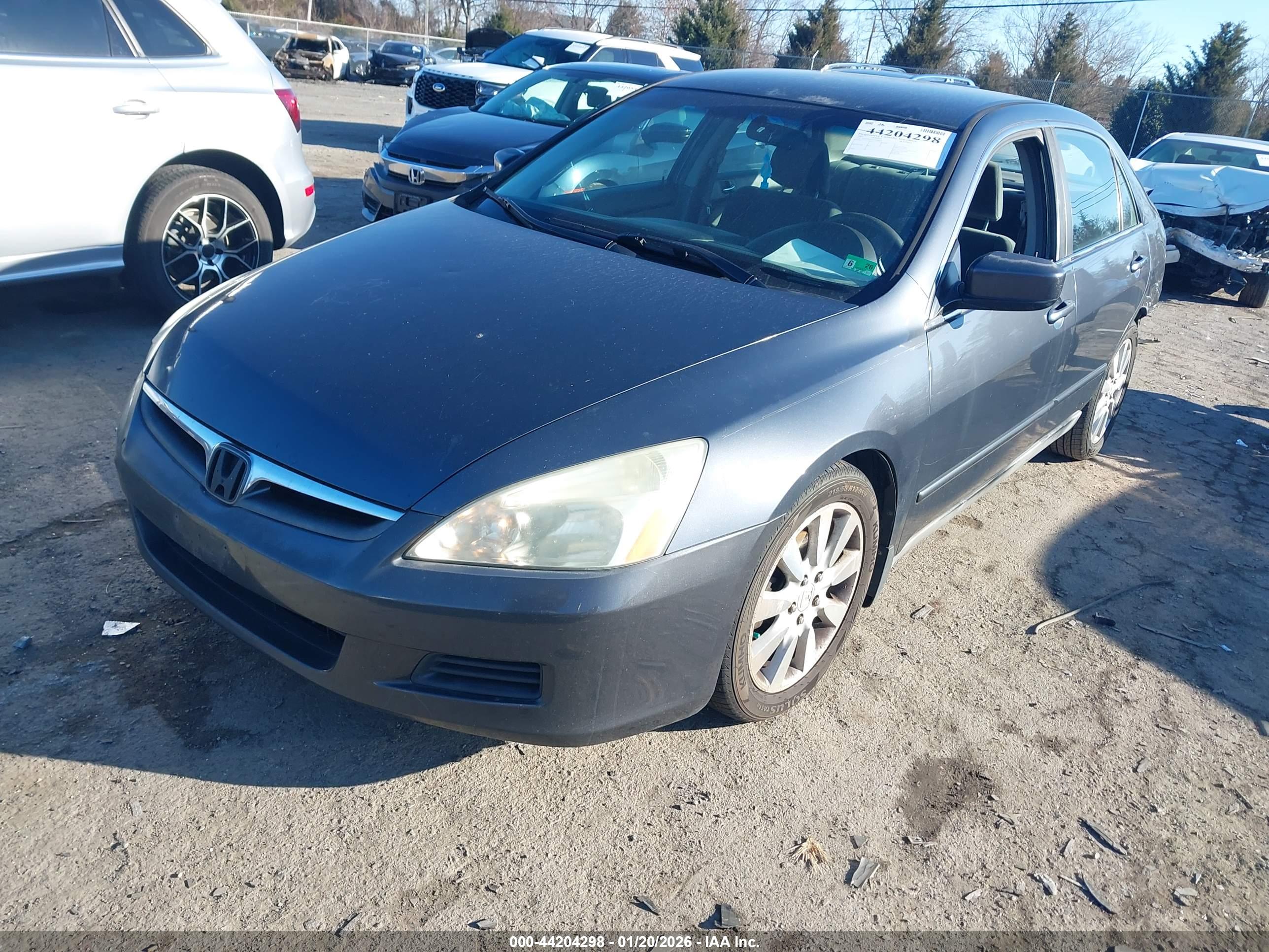 HONDA ACCORD image 2
