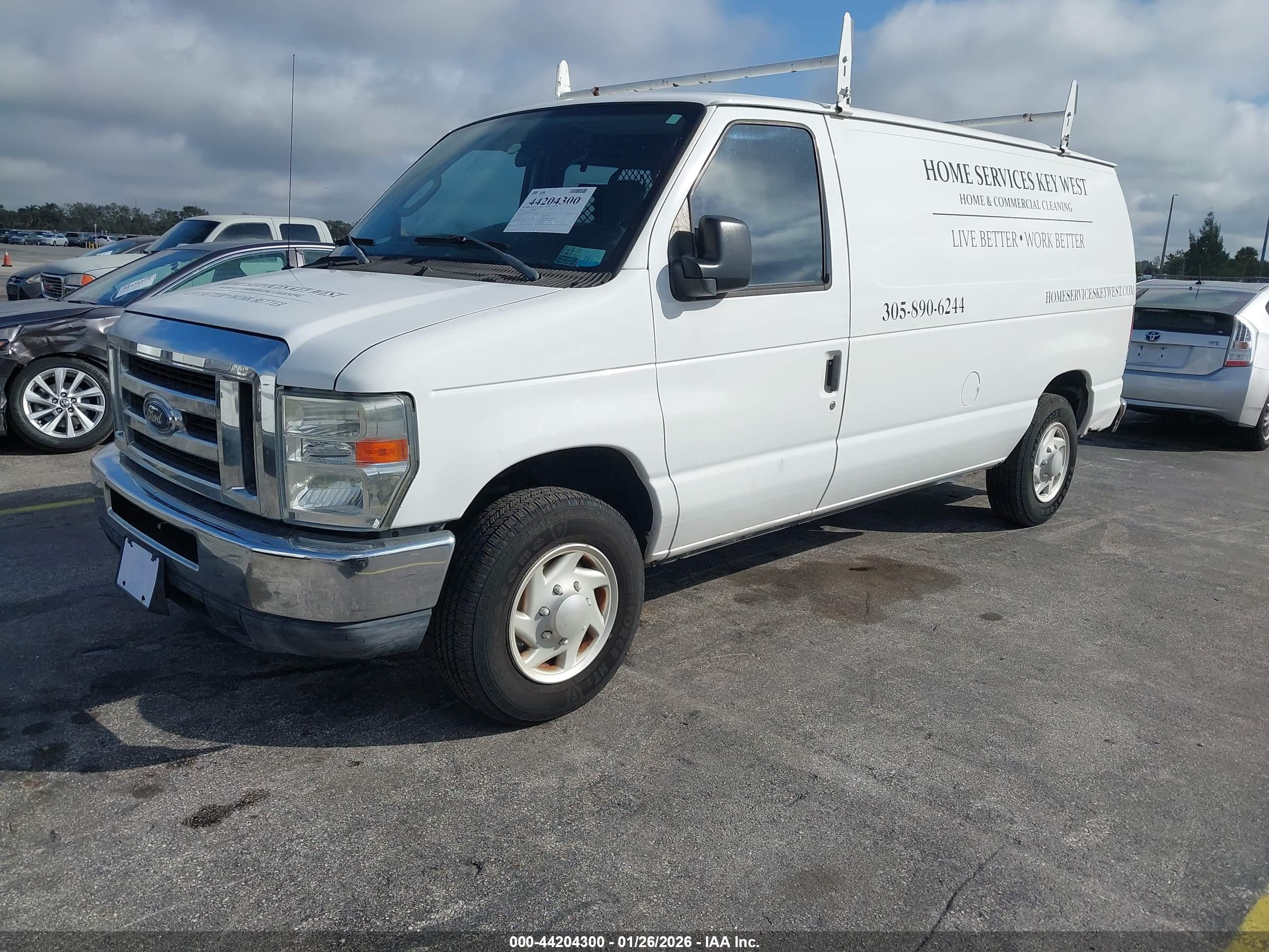 FORD E-150 image 2