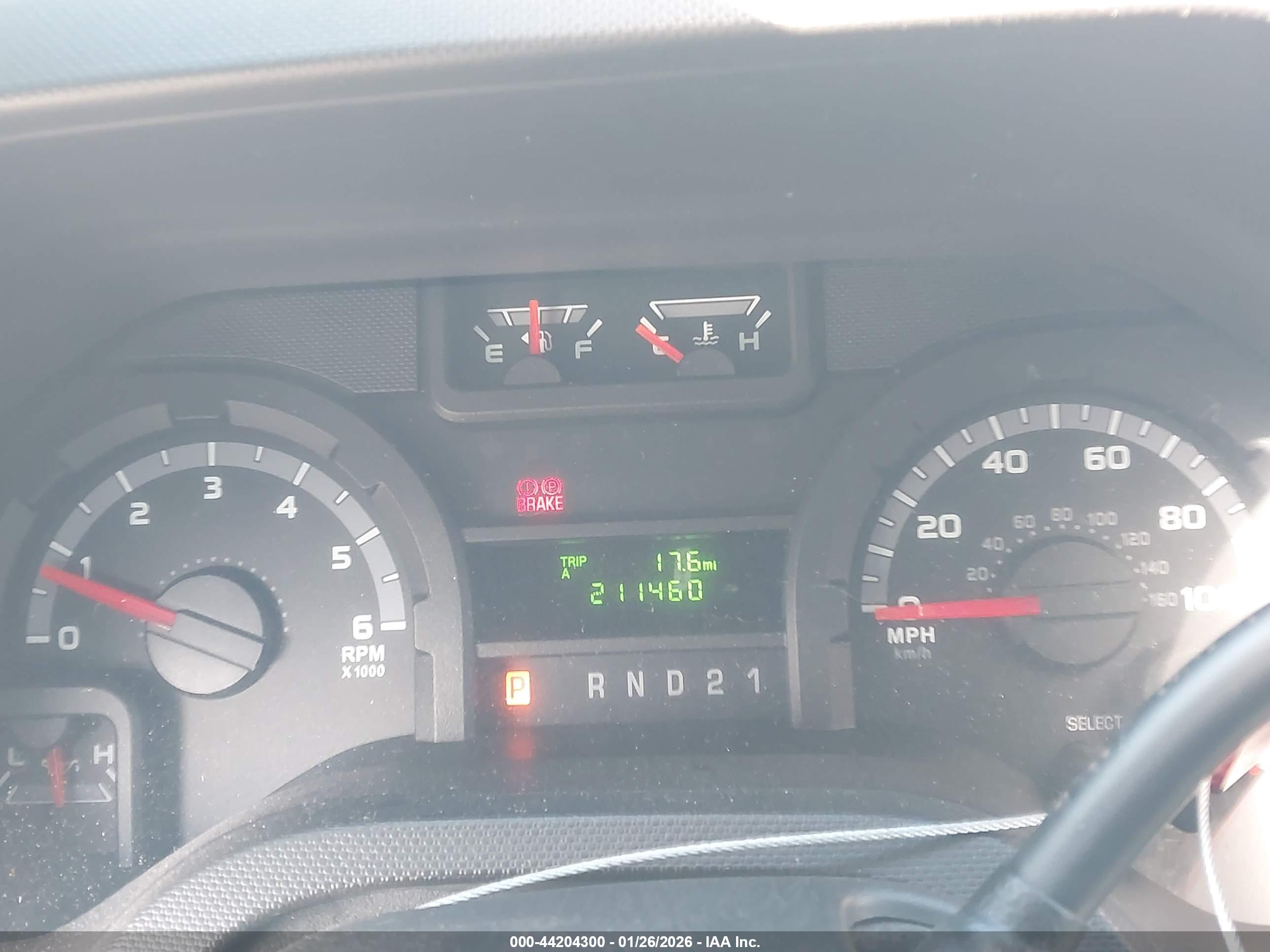 FORD E-150 image 7