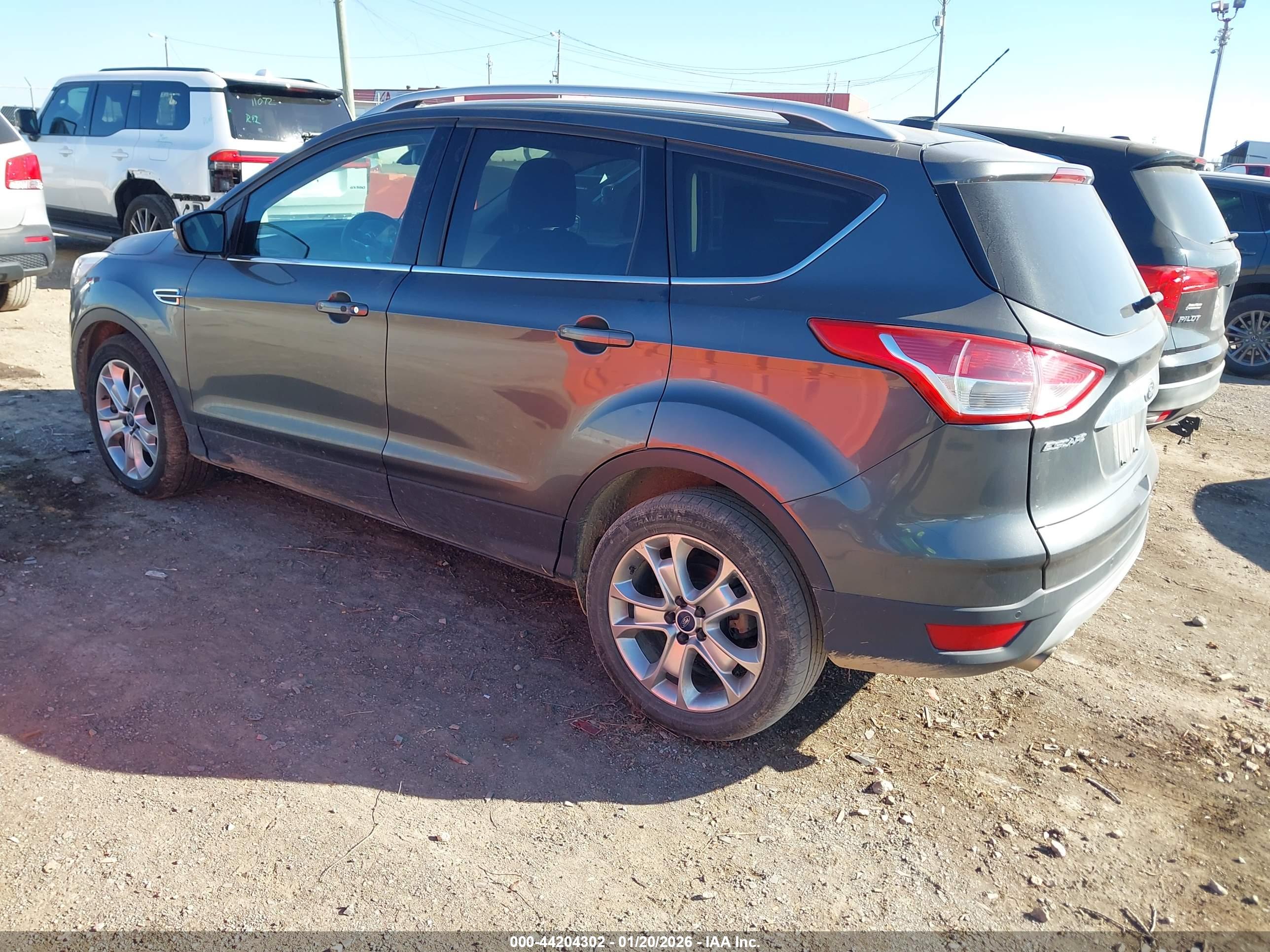 FORD ESCAPE image 3