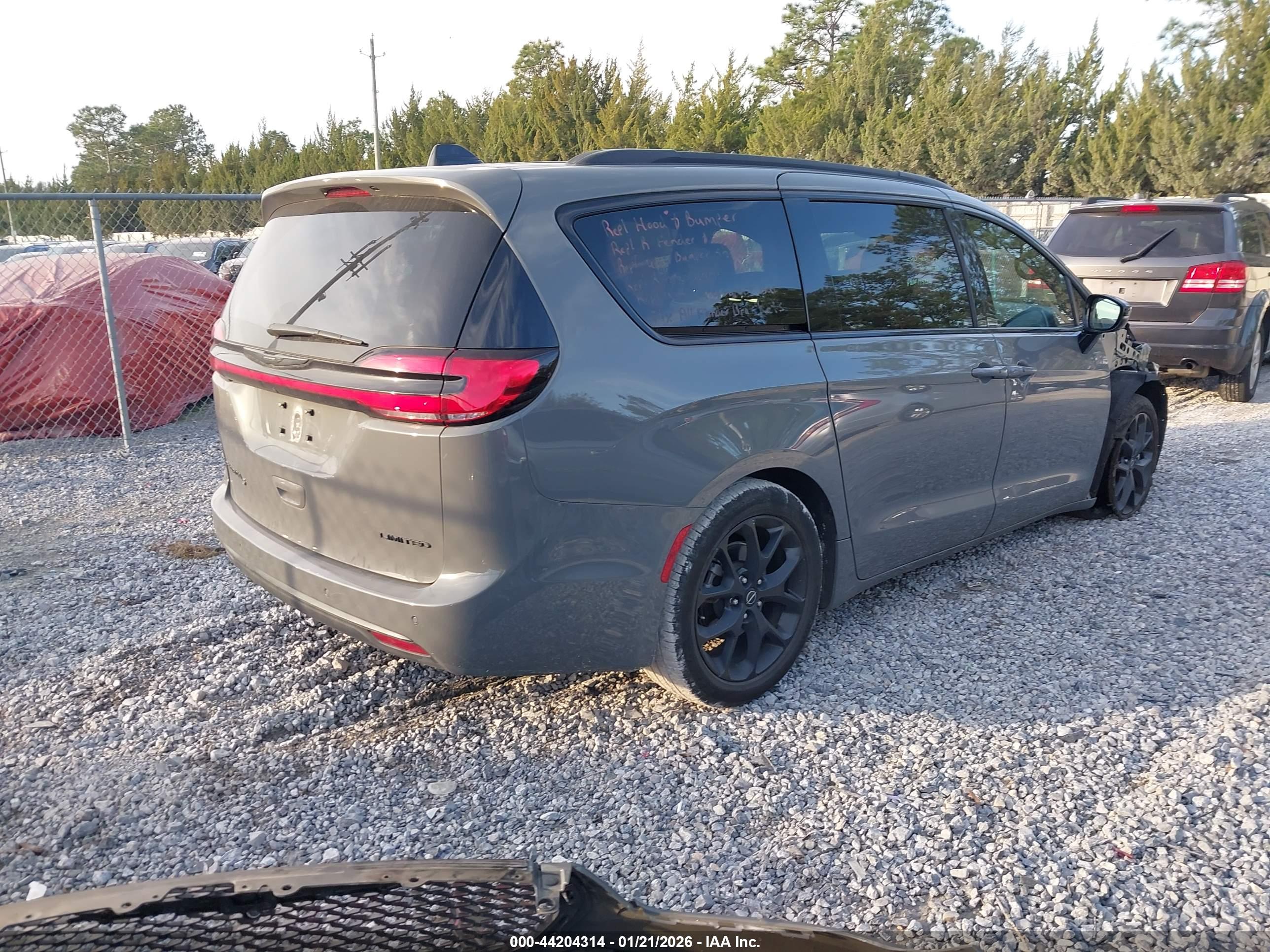 CHRYSLER PACIFICA image 4