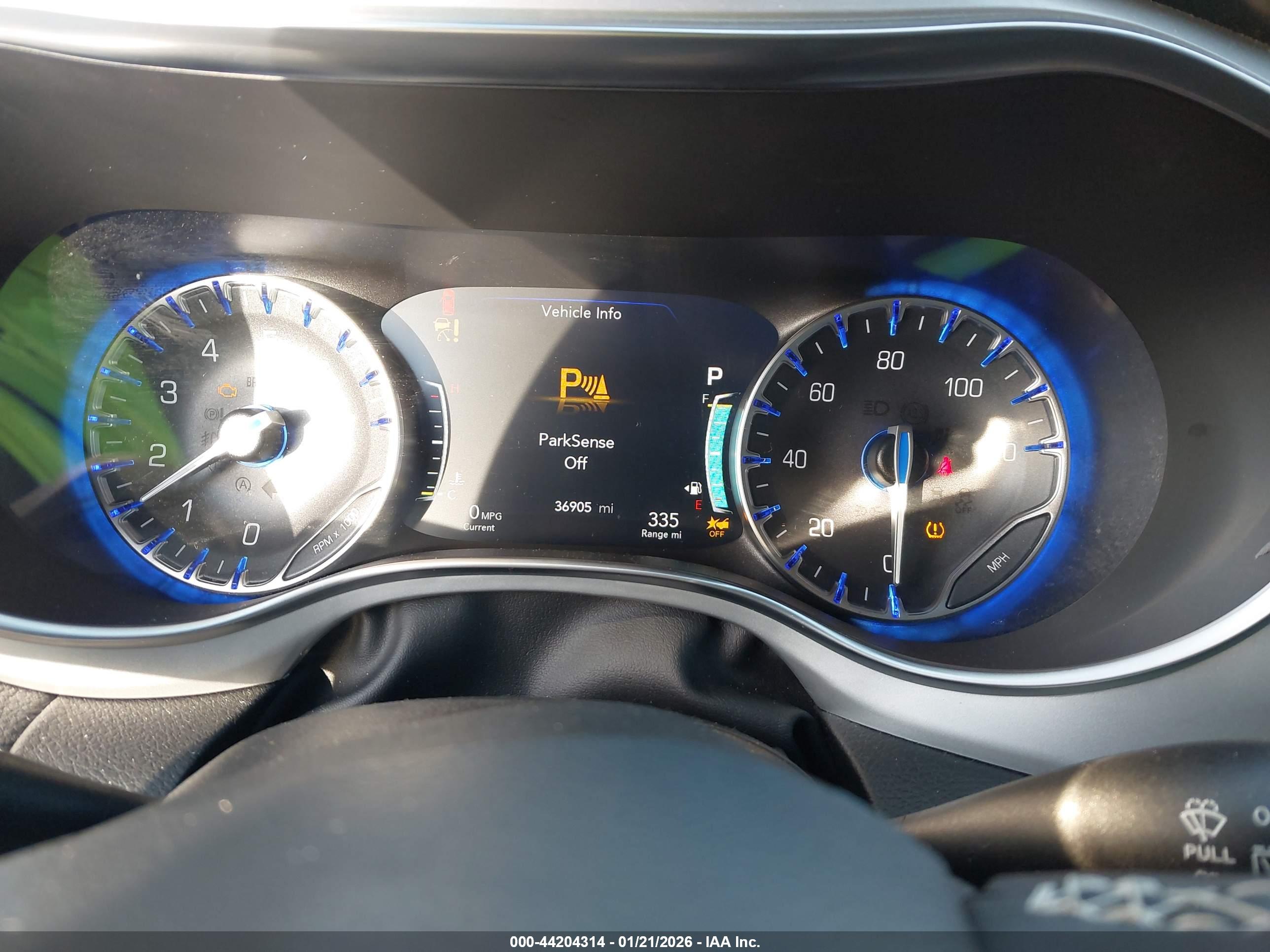 CHRYSLER PACIFICA image 7