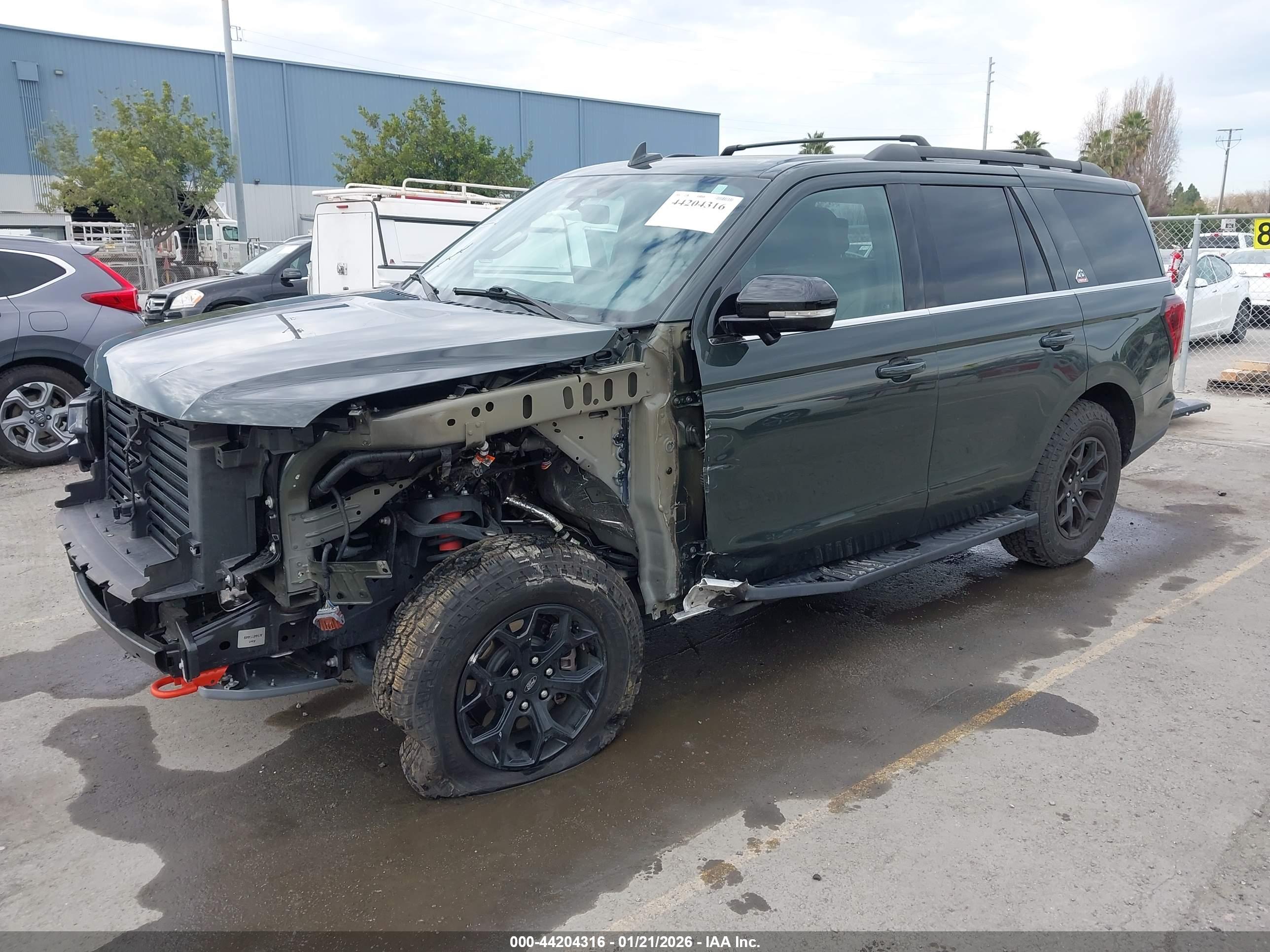 FORD EXPEDITION image 2