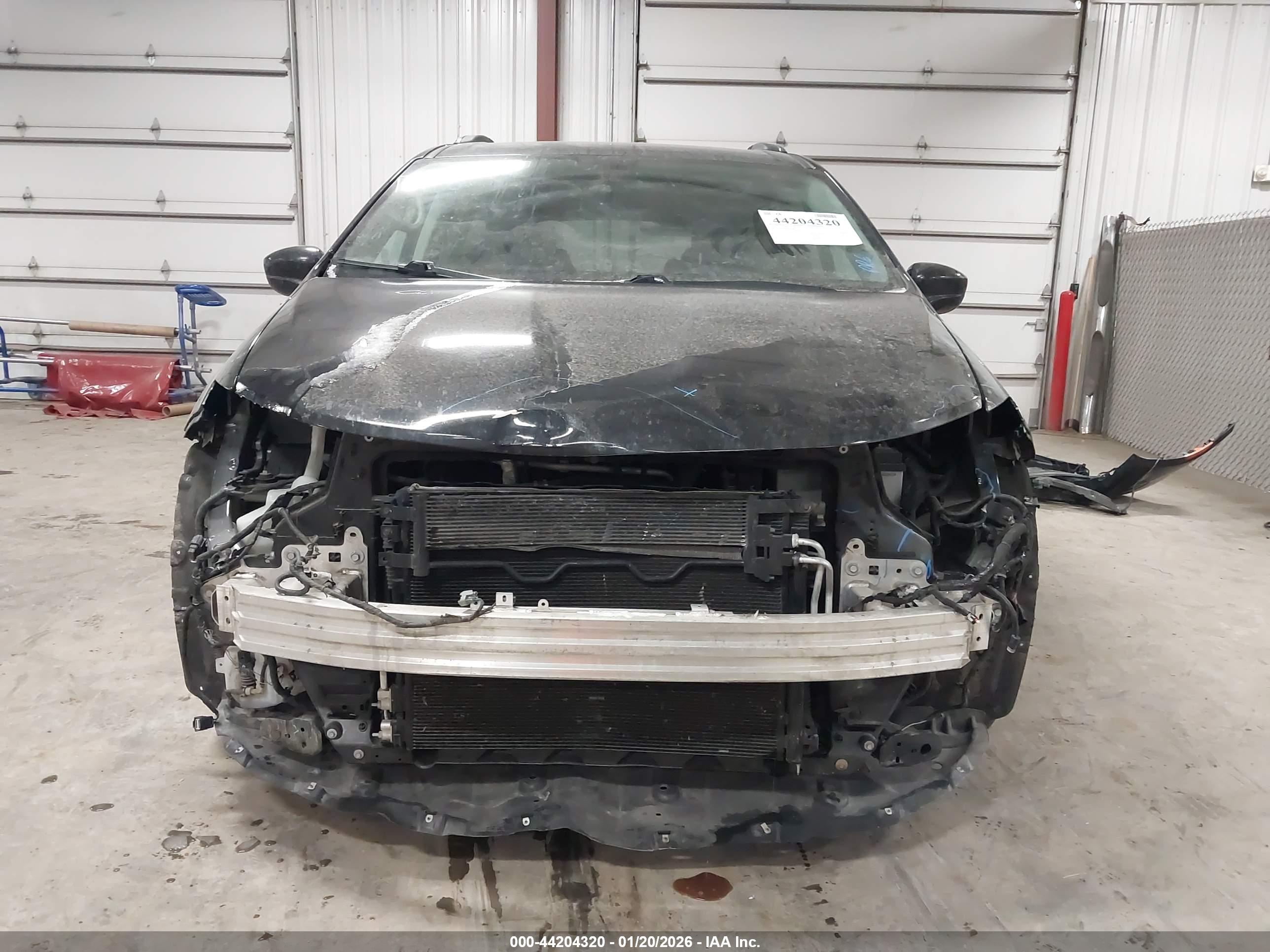 CHRYSLER PACIFICA image 6