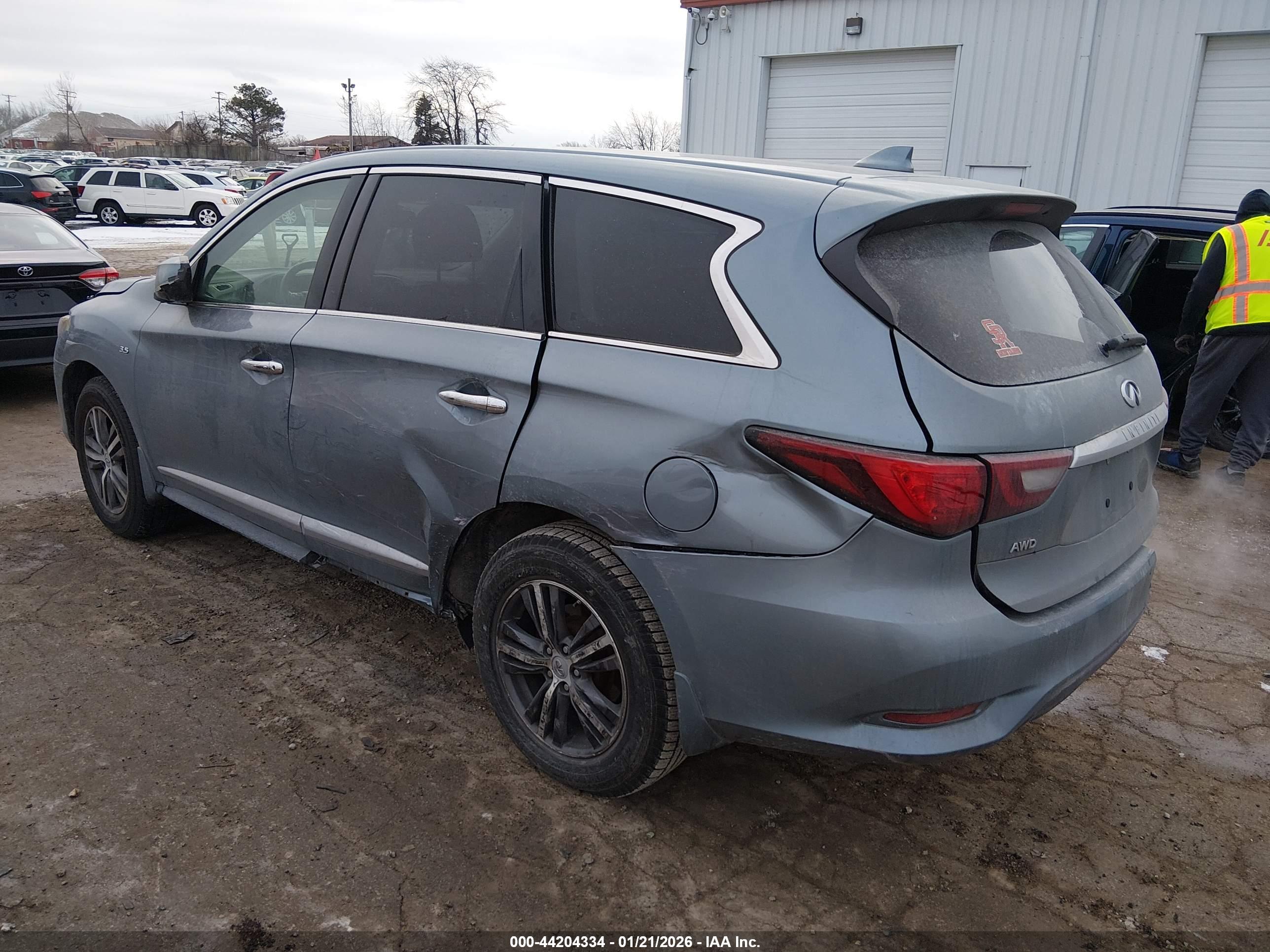 INFINITI QX60 image 3