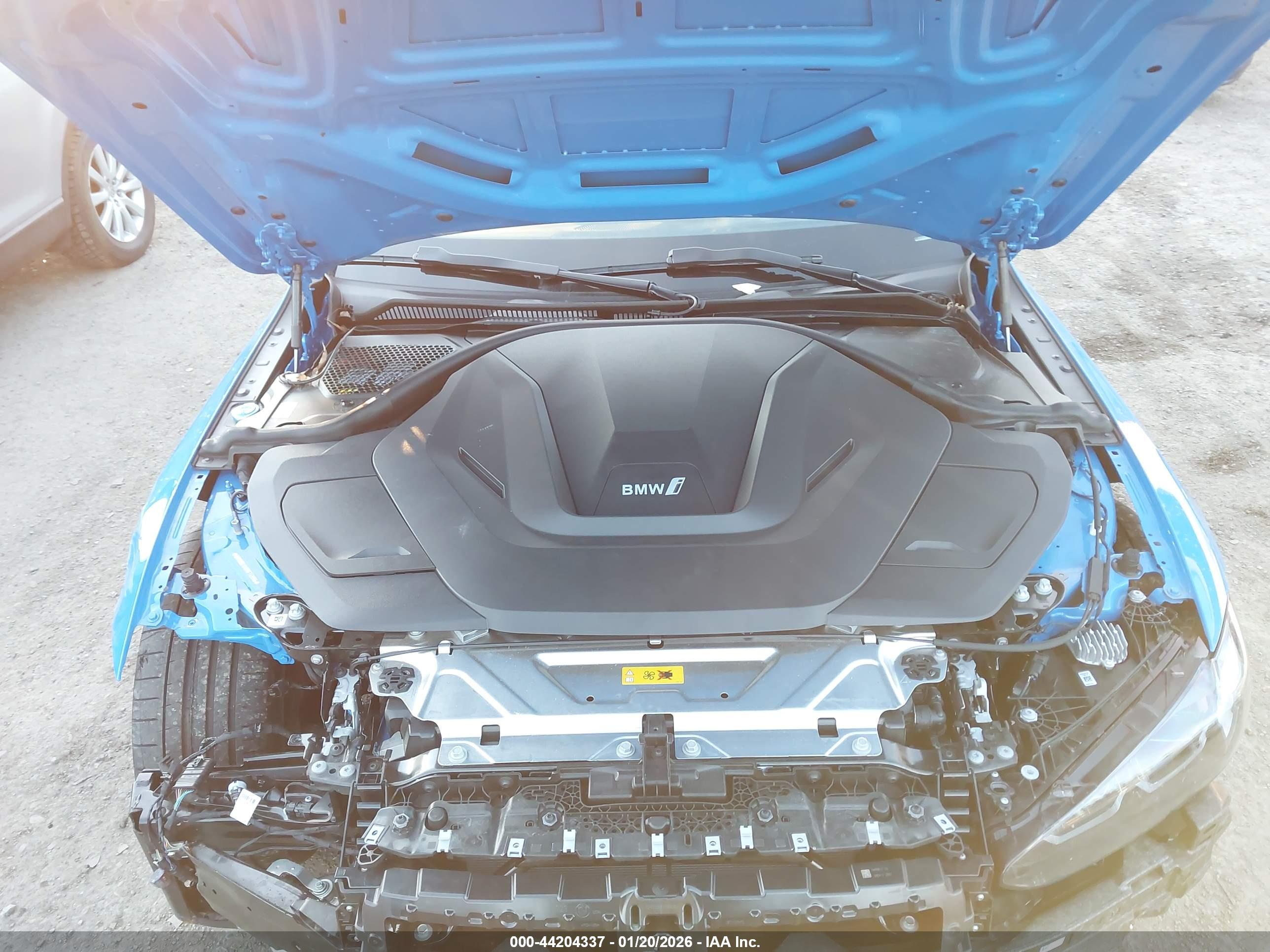 BMW I4 image 10
