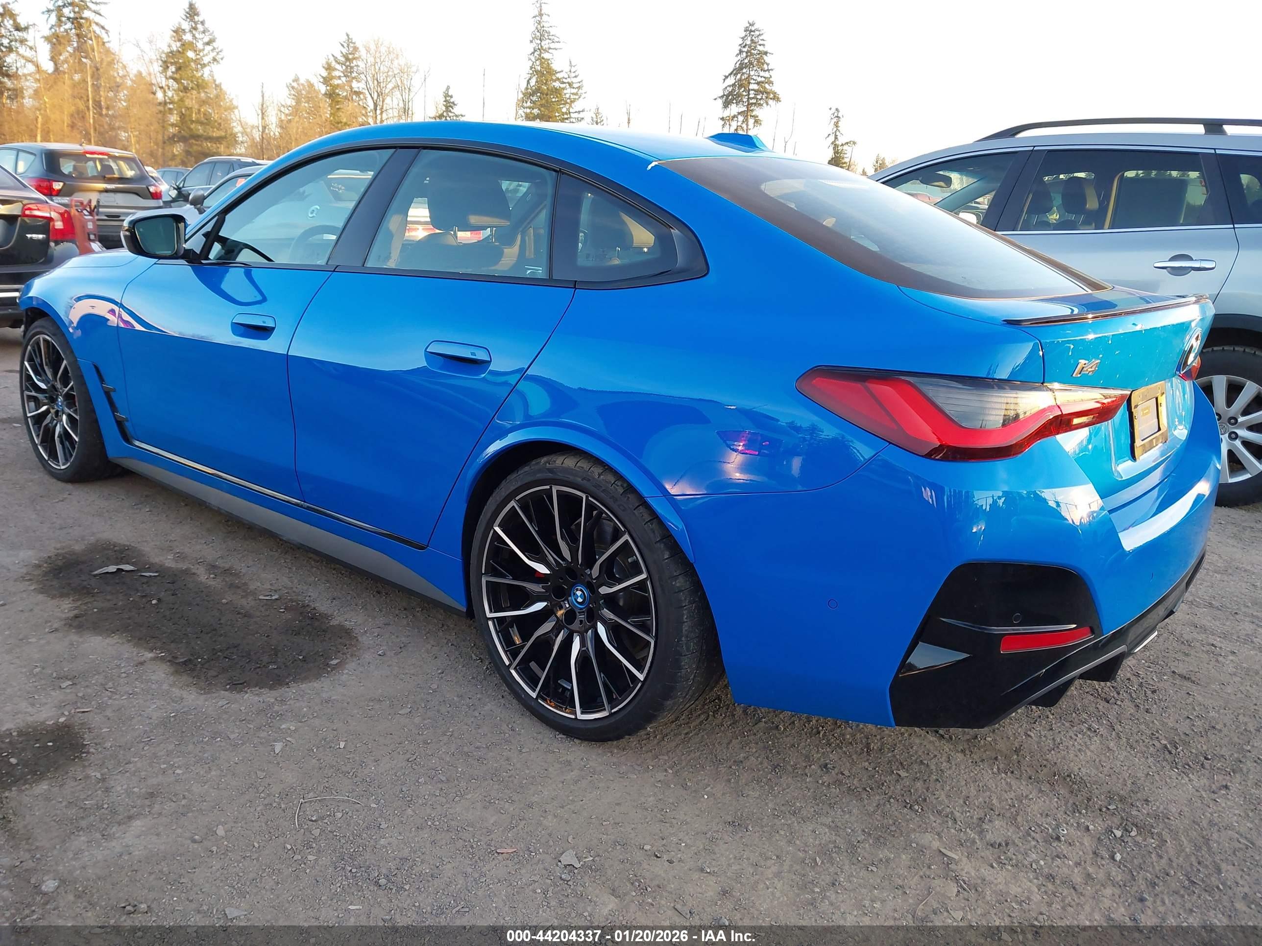 BMW I4 image 3