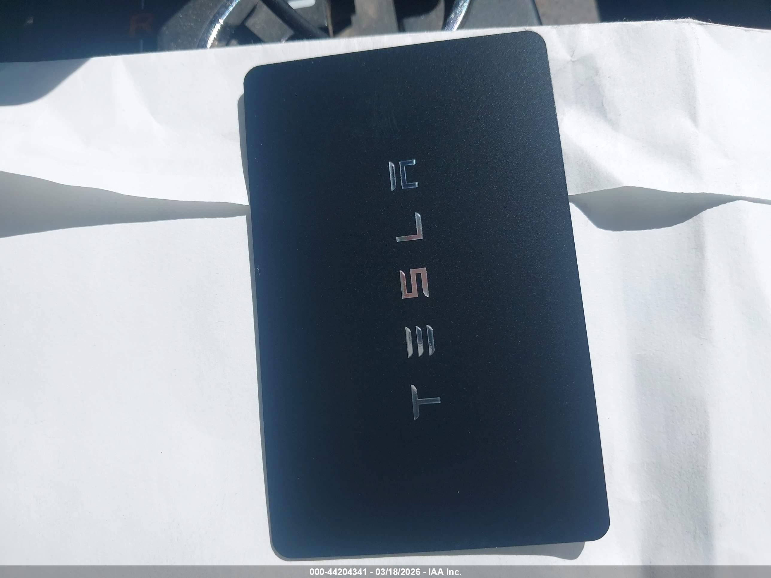 TESLA MODEL image 11