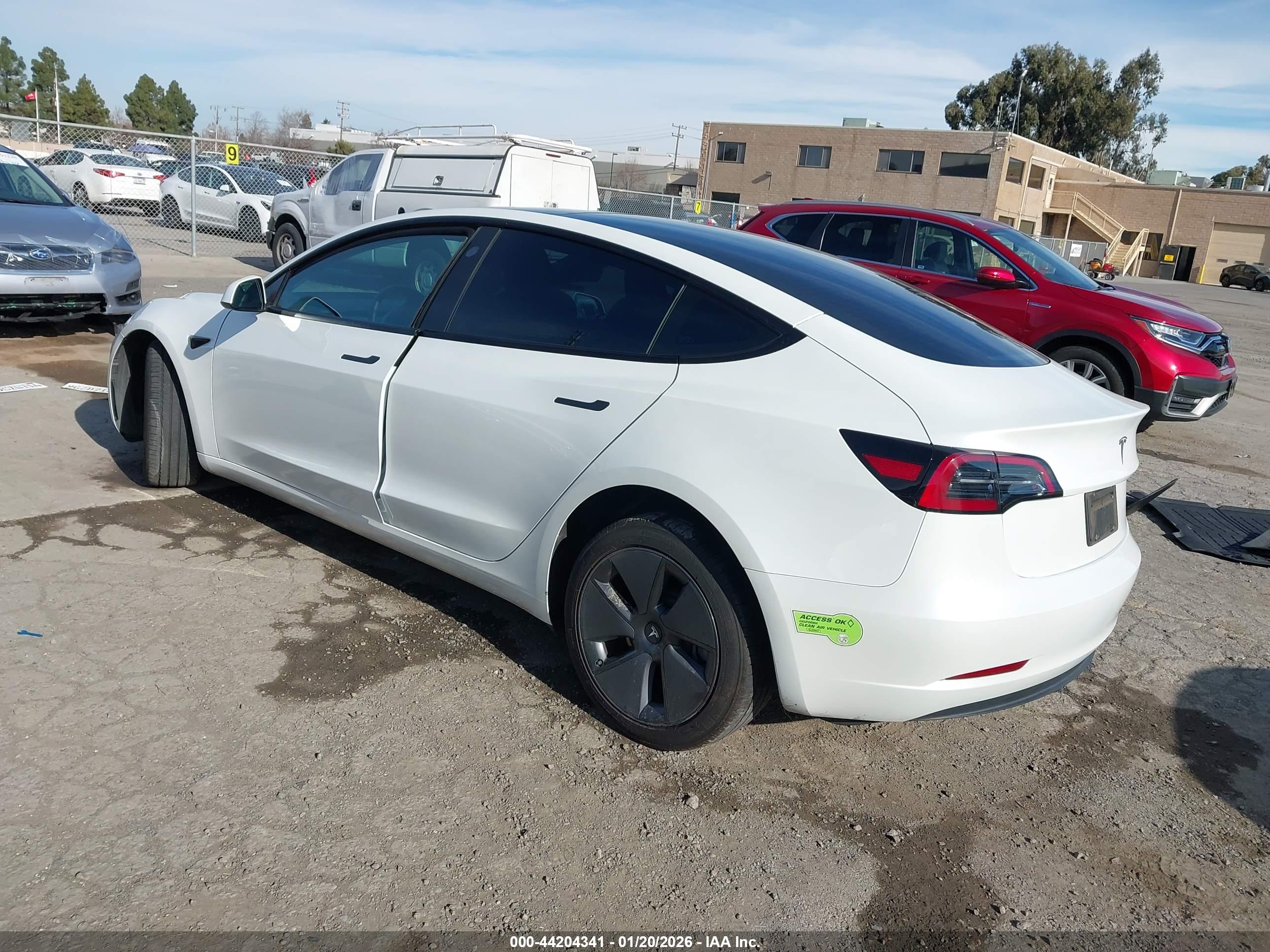 TESLA MODEL image 3