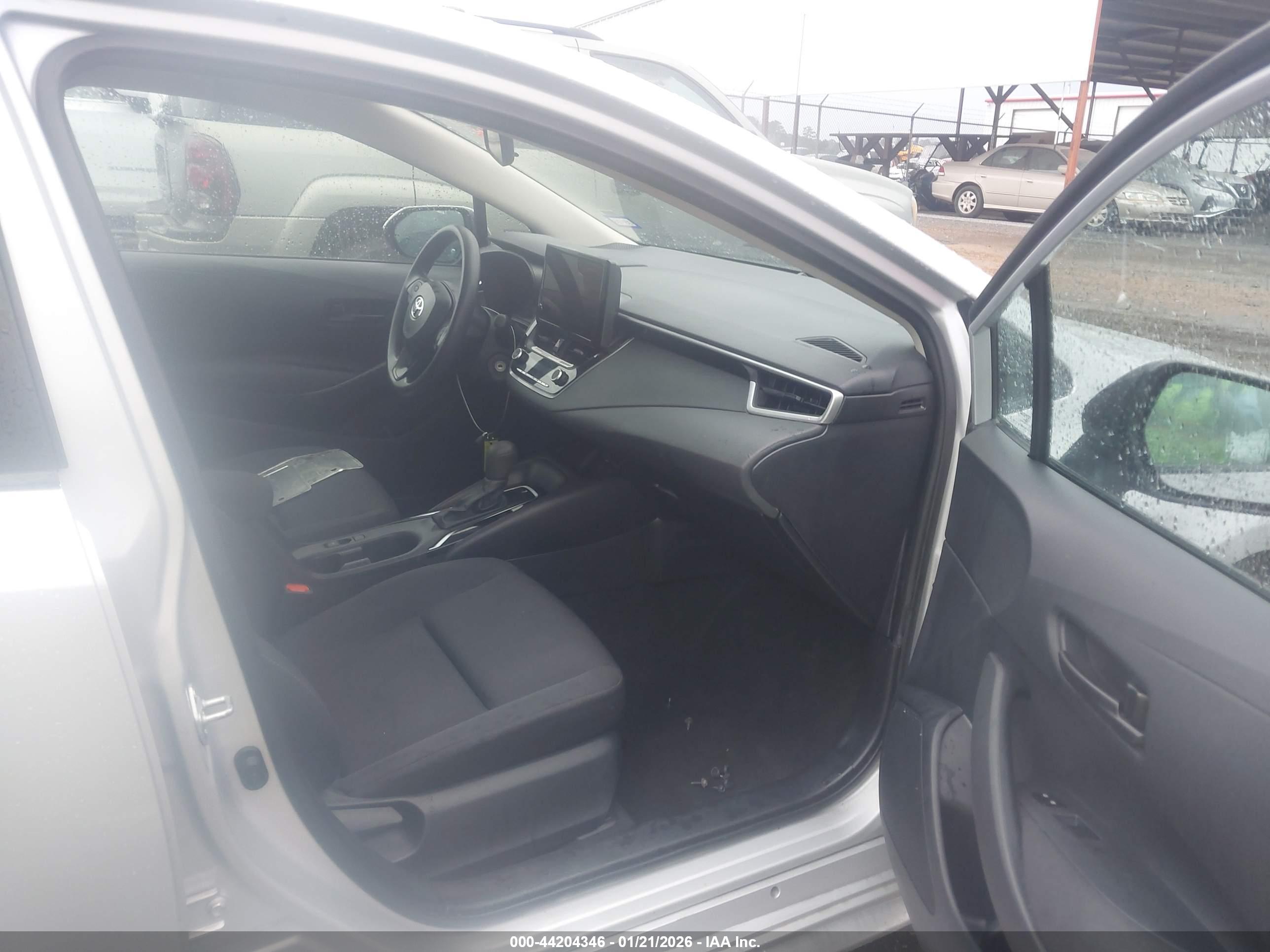 TOYOTA COROLLA image 5