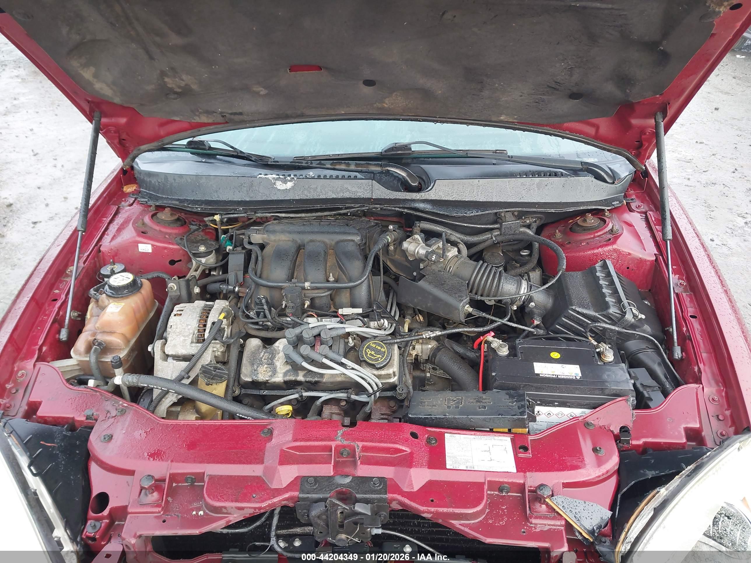 FORD TAURUS image 10