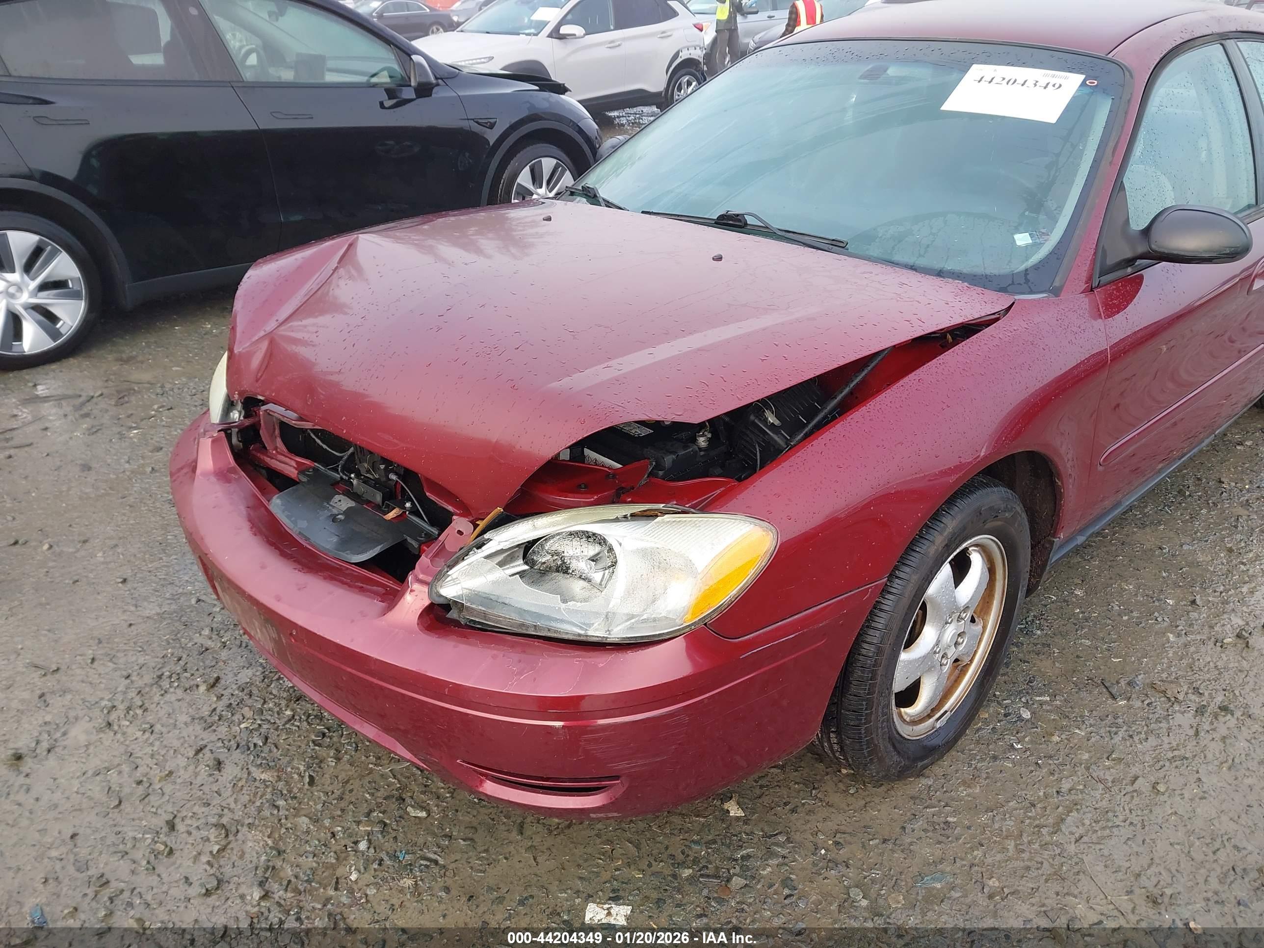 FORD TAURUS image 6