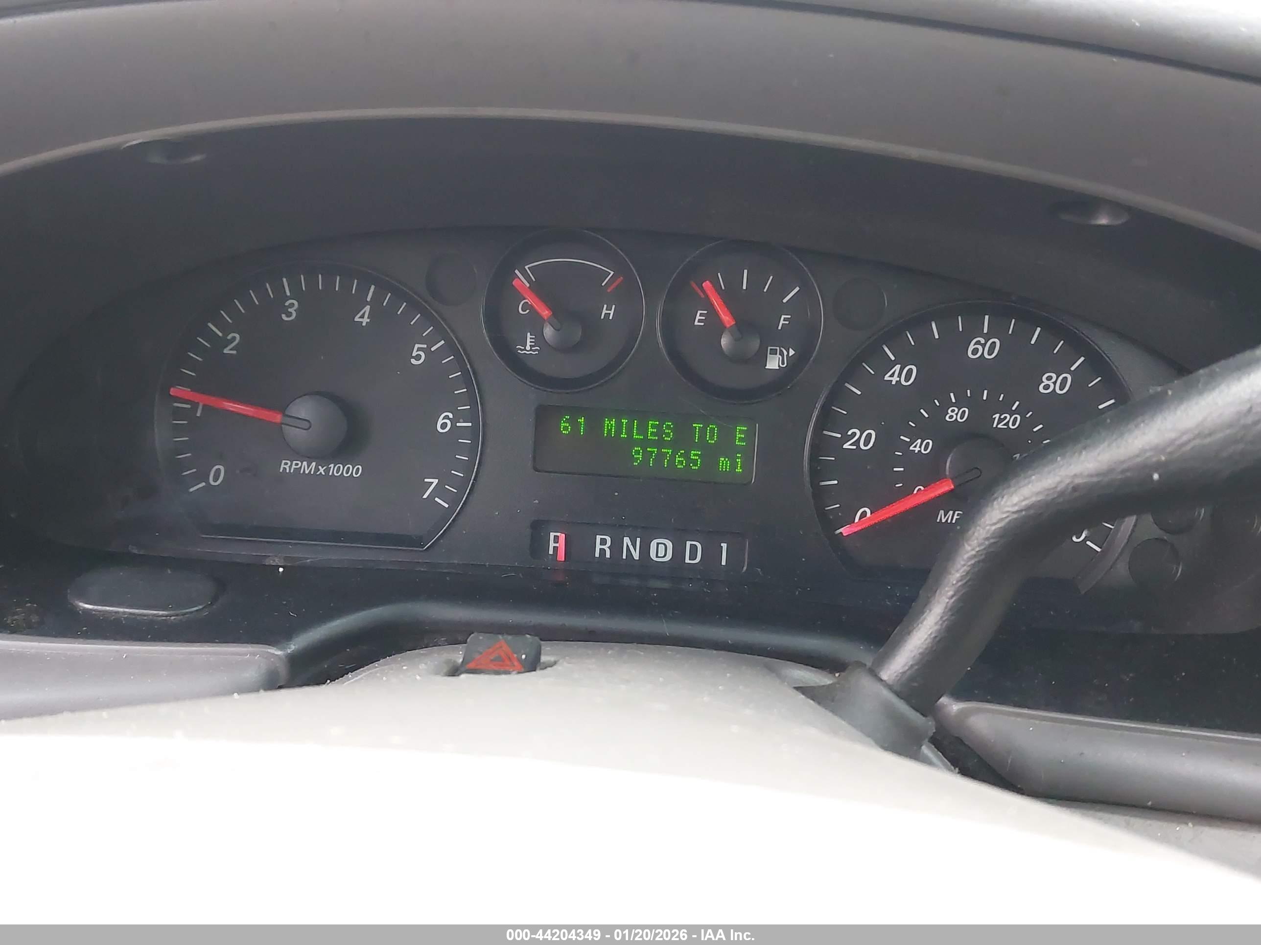 FORD TAURUS image 7
