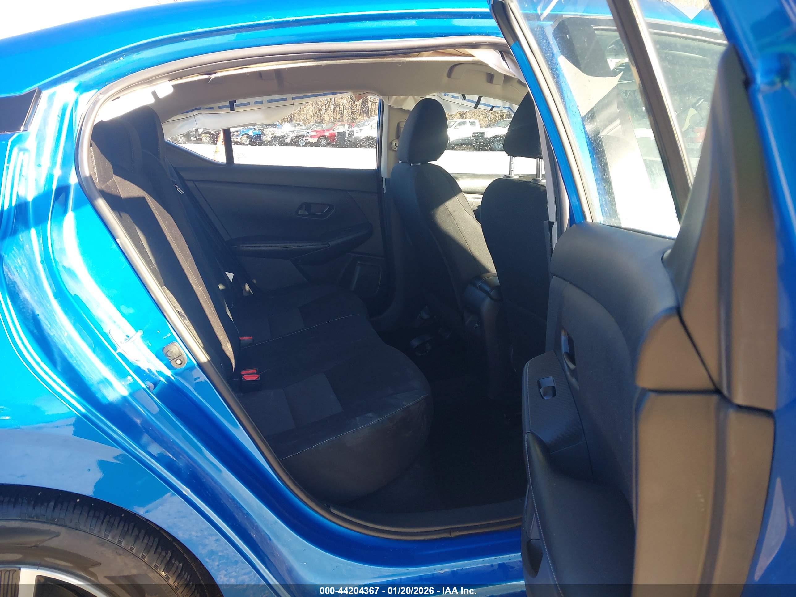 NISSAN SENTRA image 8