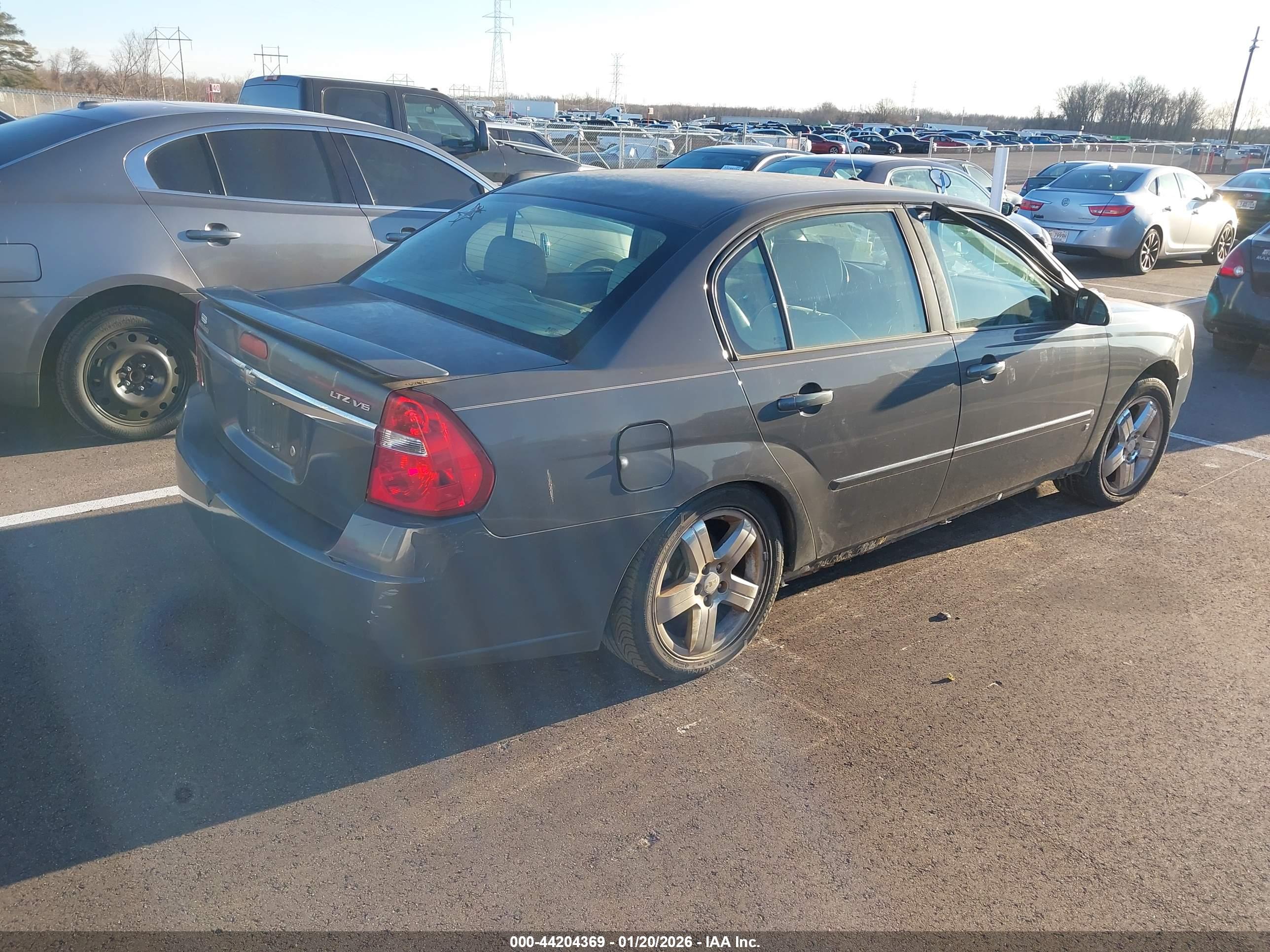 CHEVROLET MALIBU image 4
