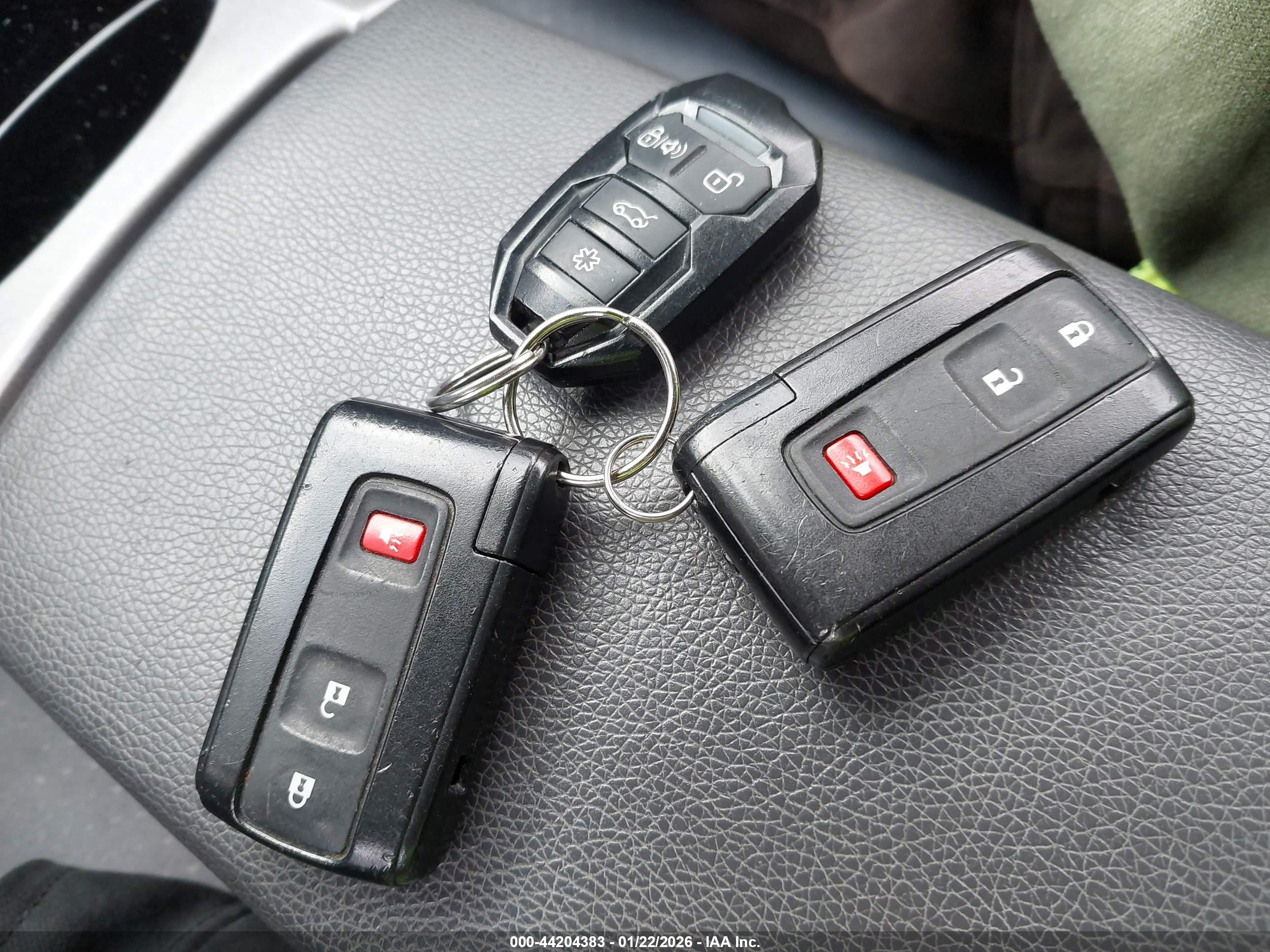 TOYOTA PRIUS image 11