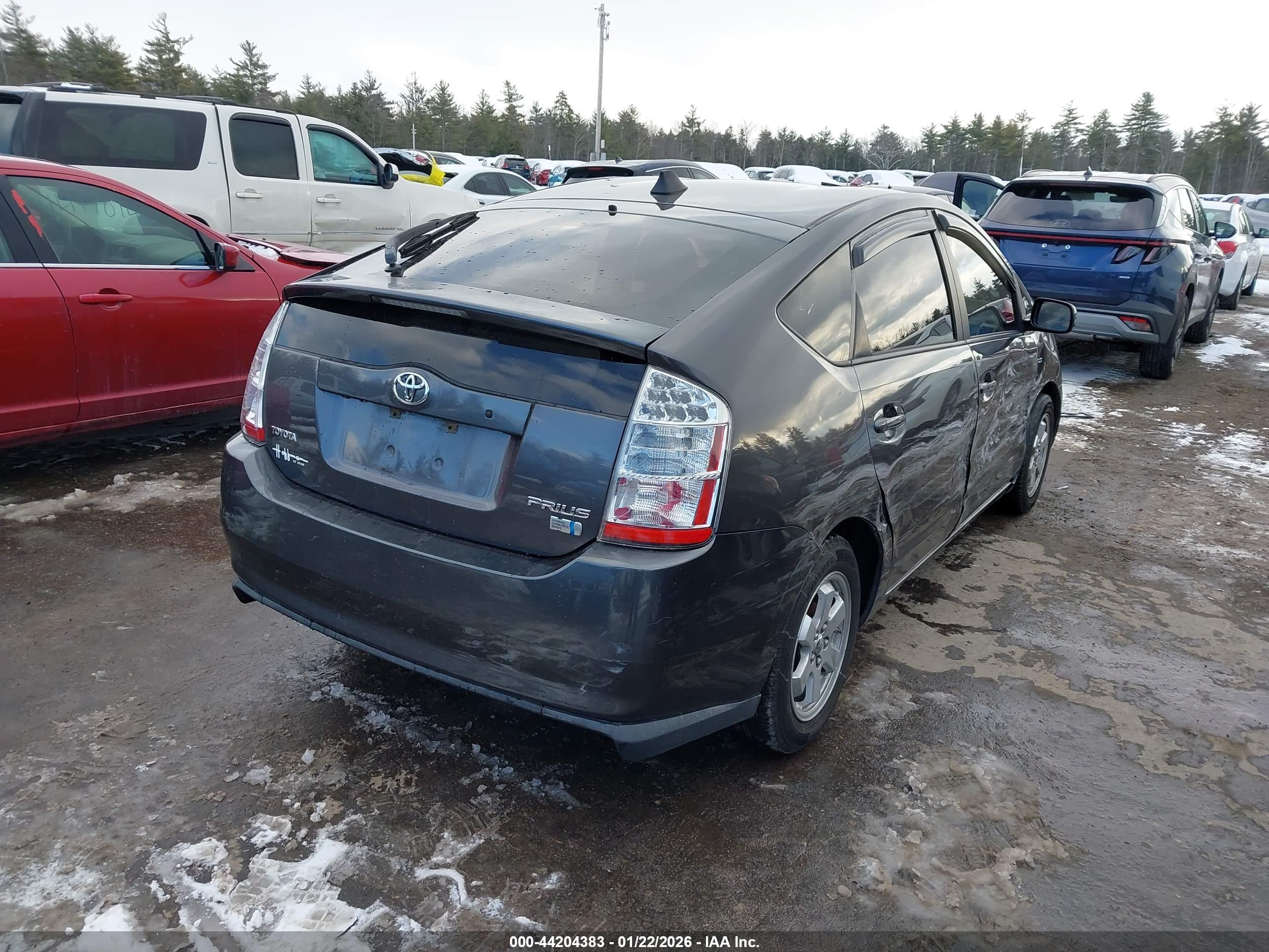 TOYOTA PRIUS image 4