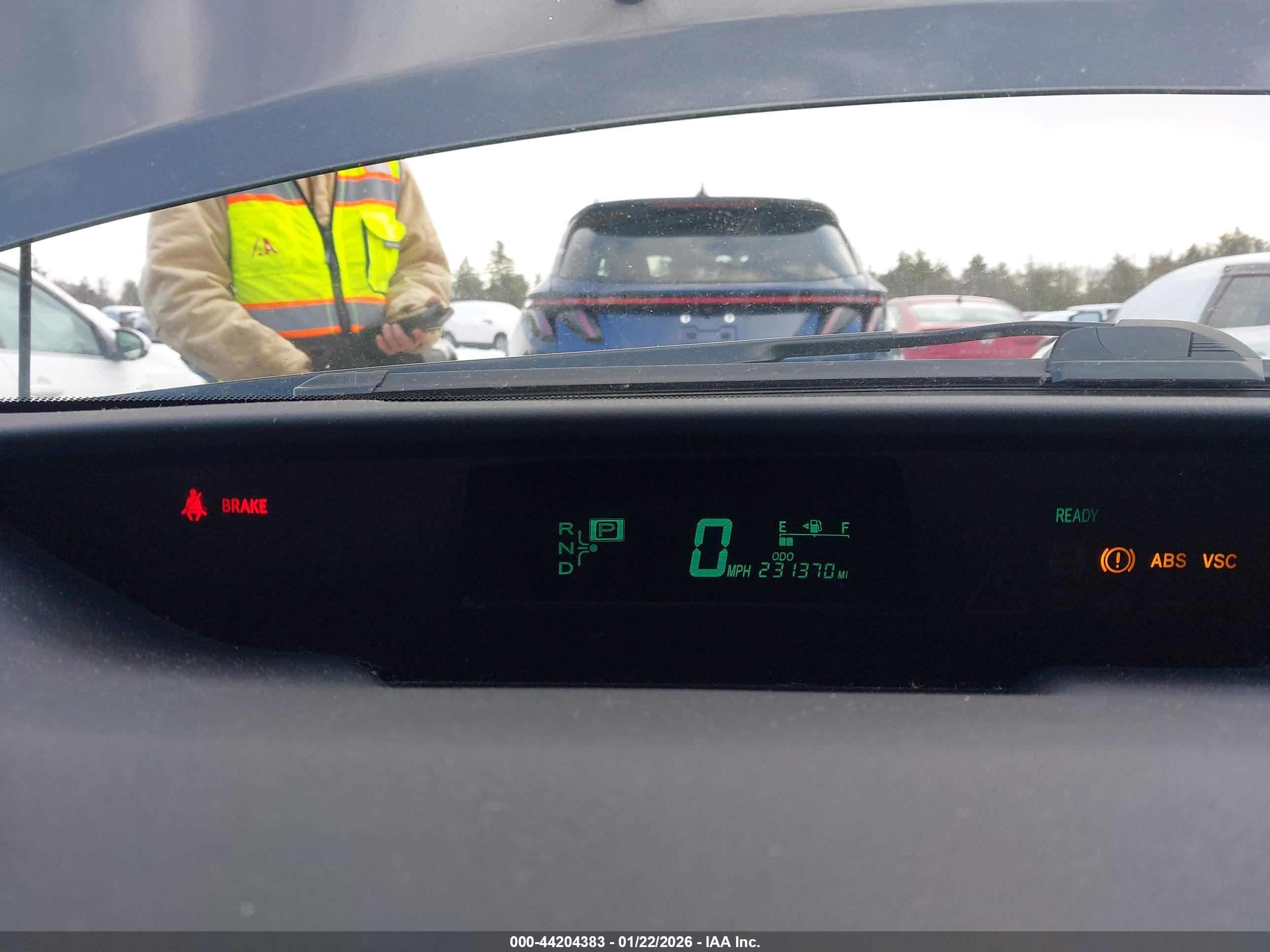 TOYOTA PRIUS image 7