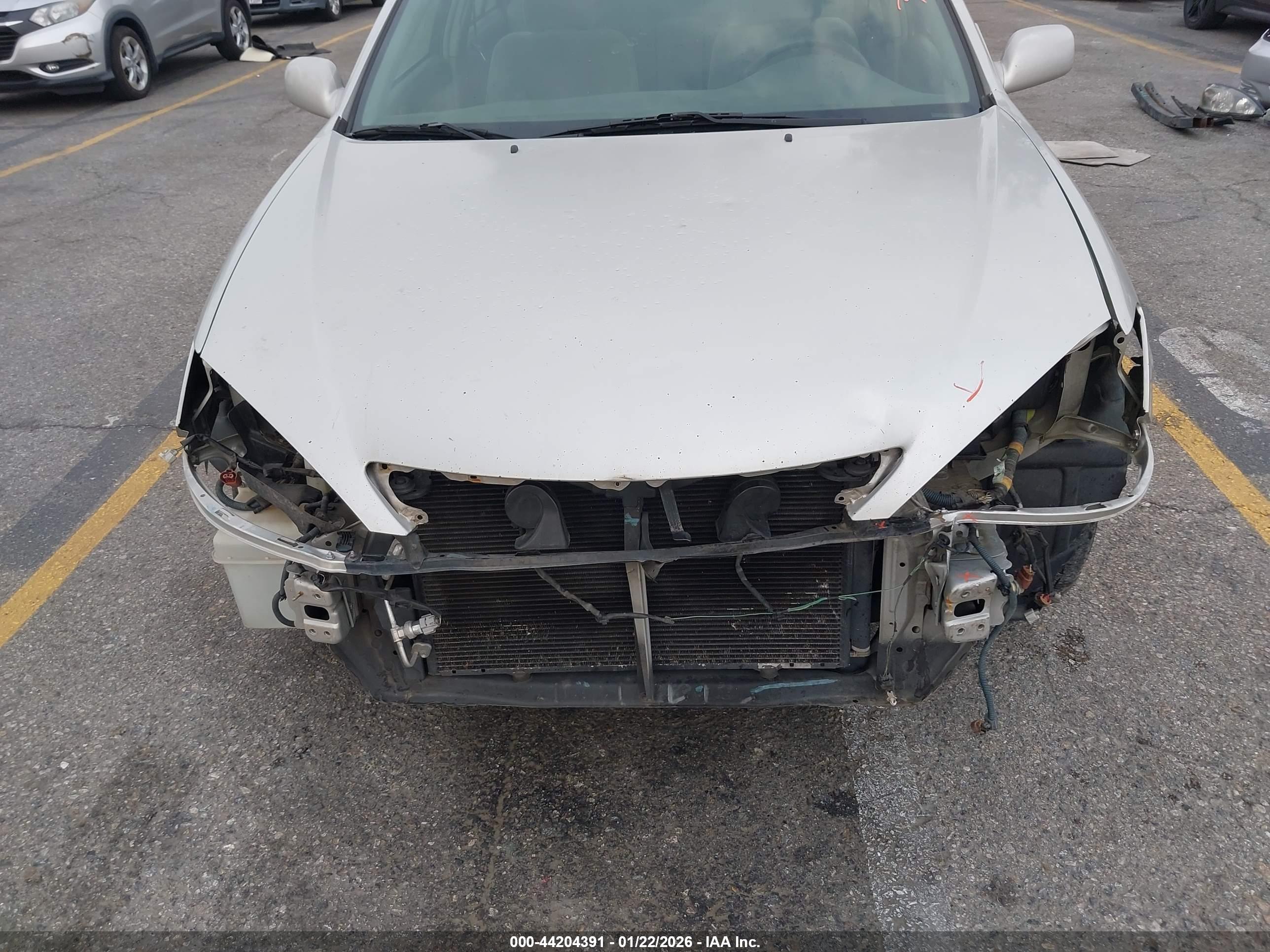 TOYOTA CAMRY image 6
