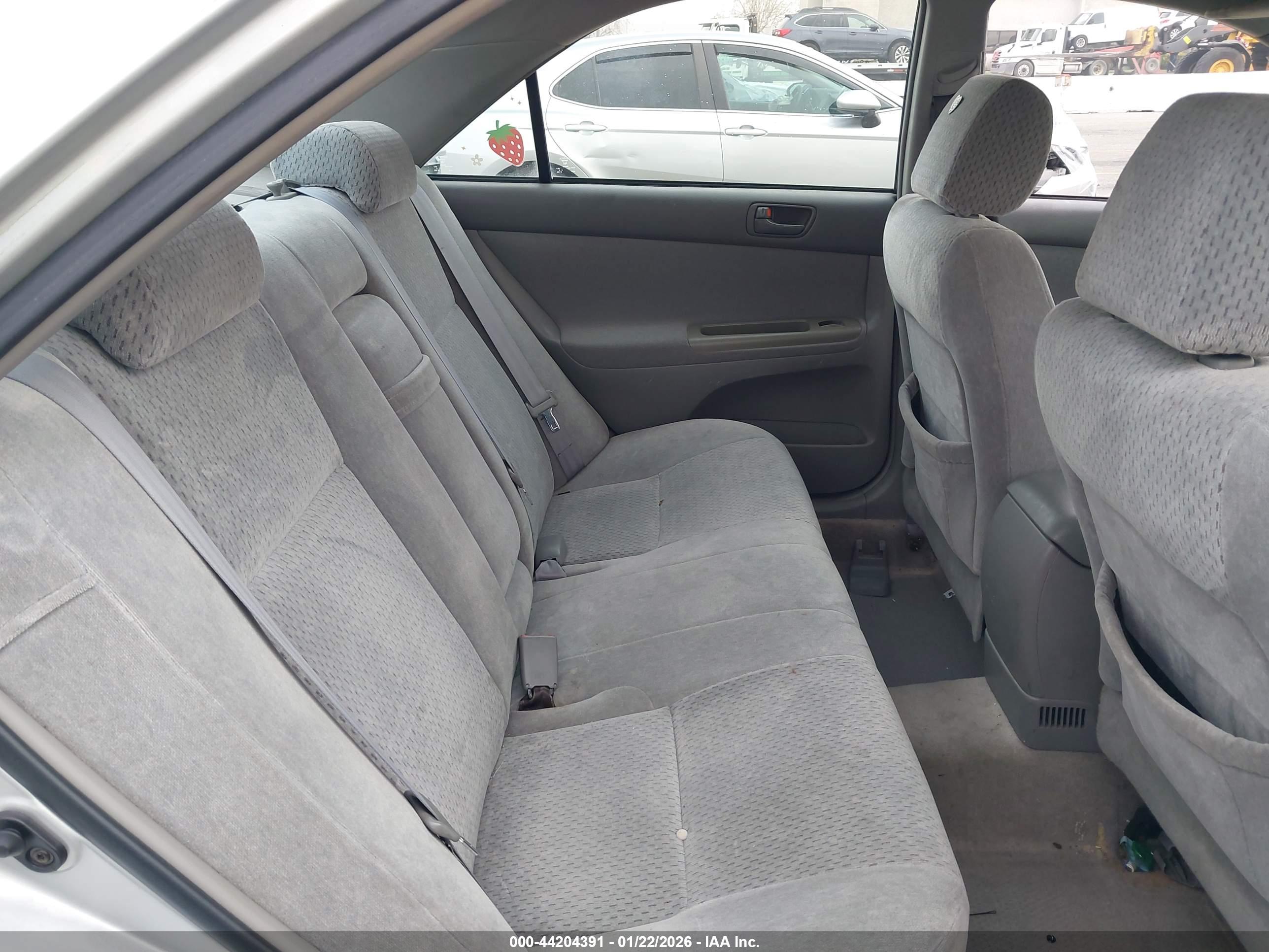 TOYOTA CAMRY image 8