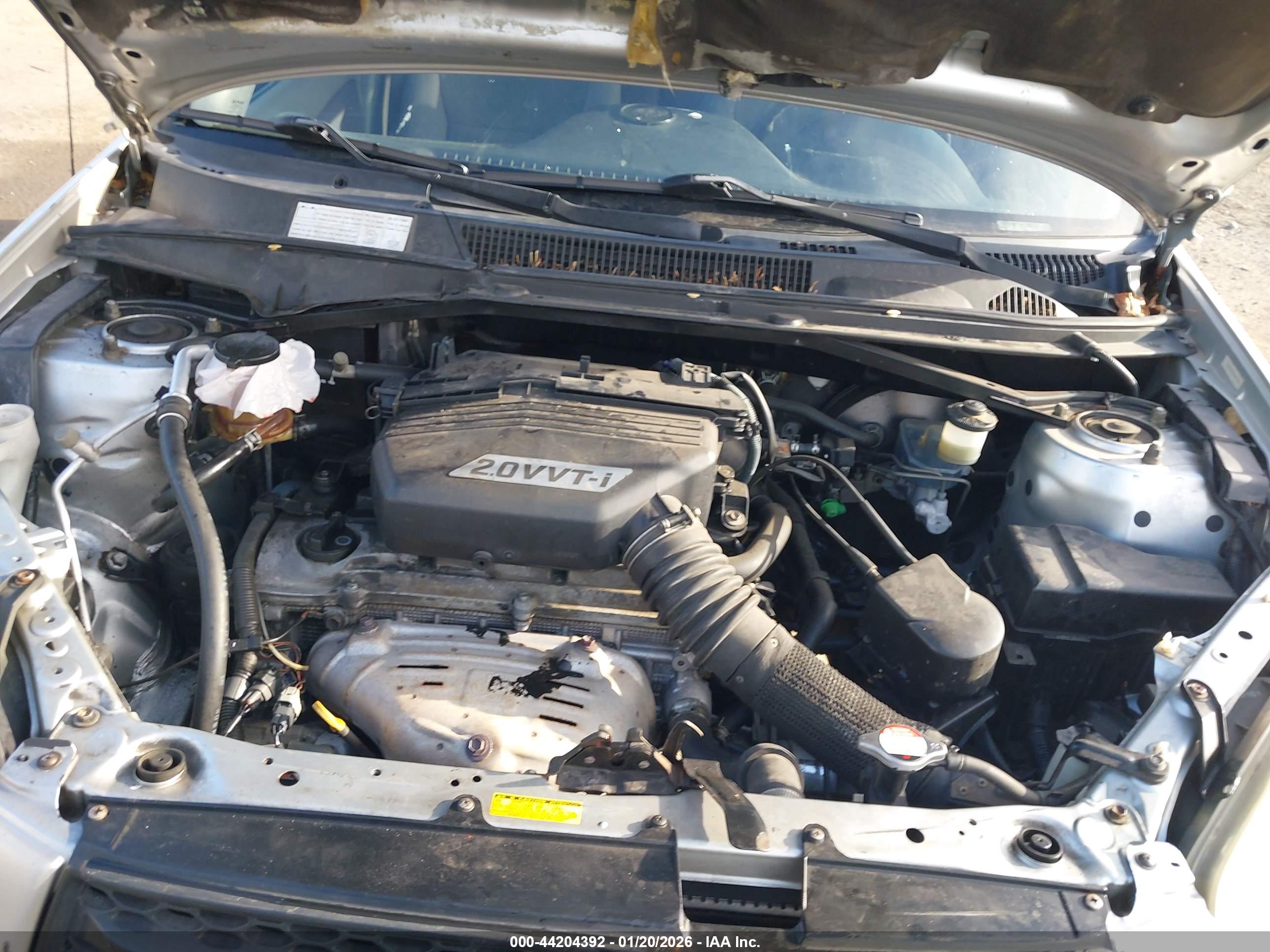 TOYOTA RAV4 image 10