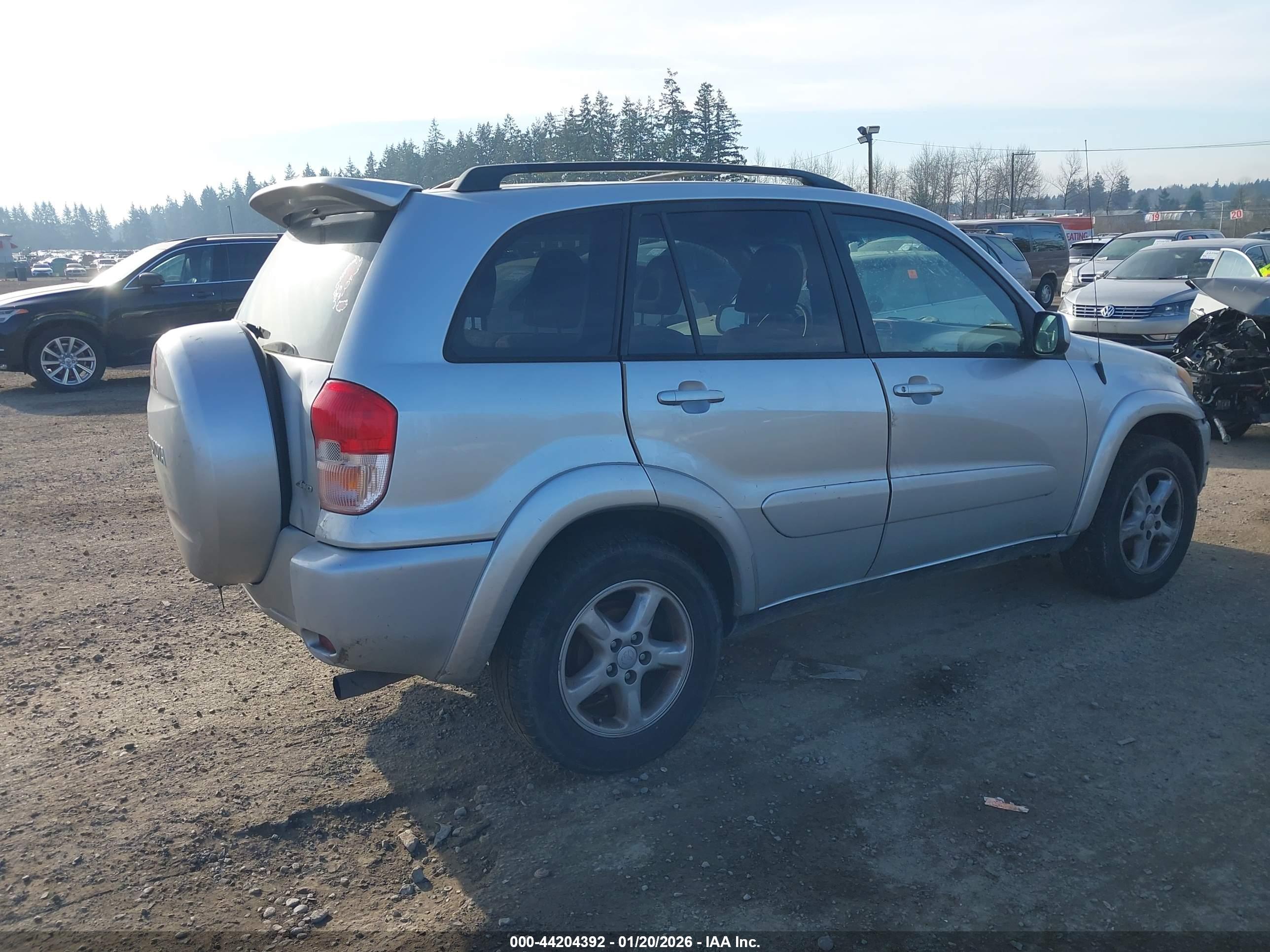 TOYOTA RAV4 image 4