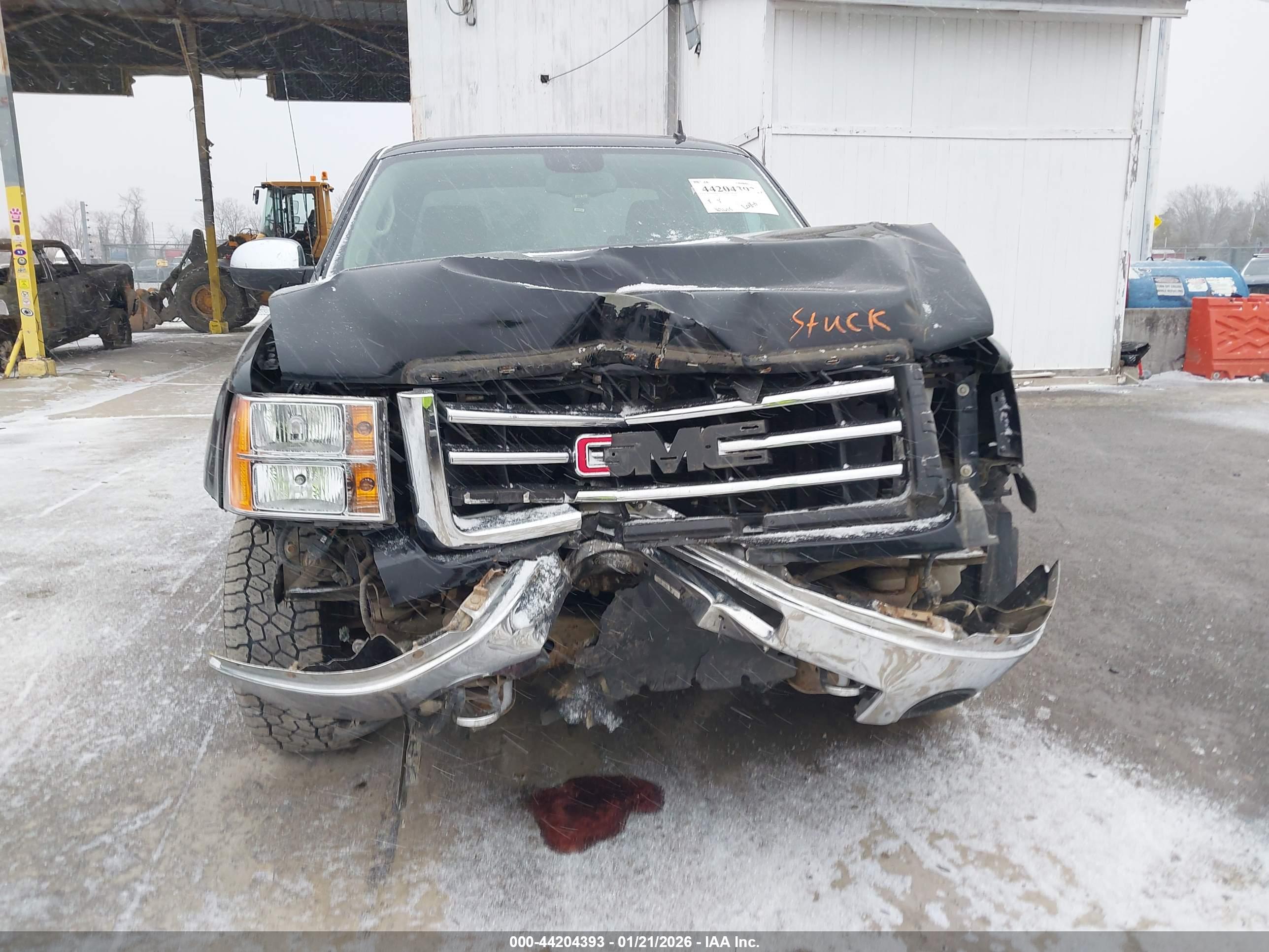 GMC SIERRA image 6