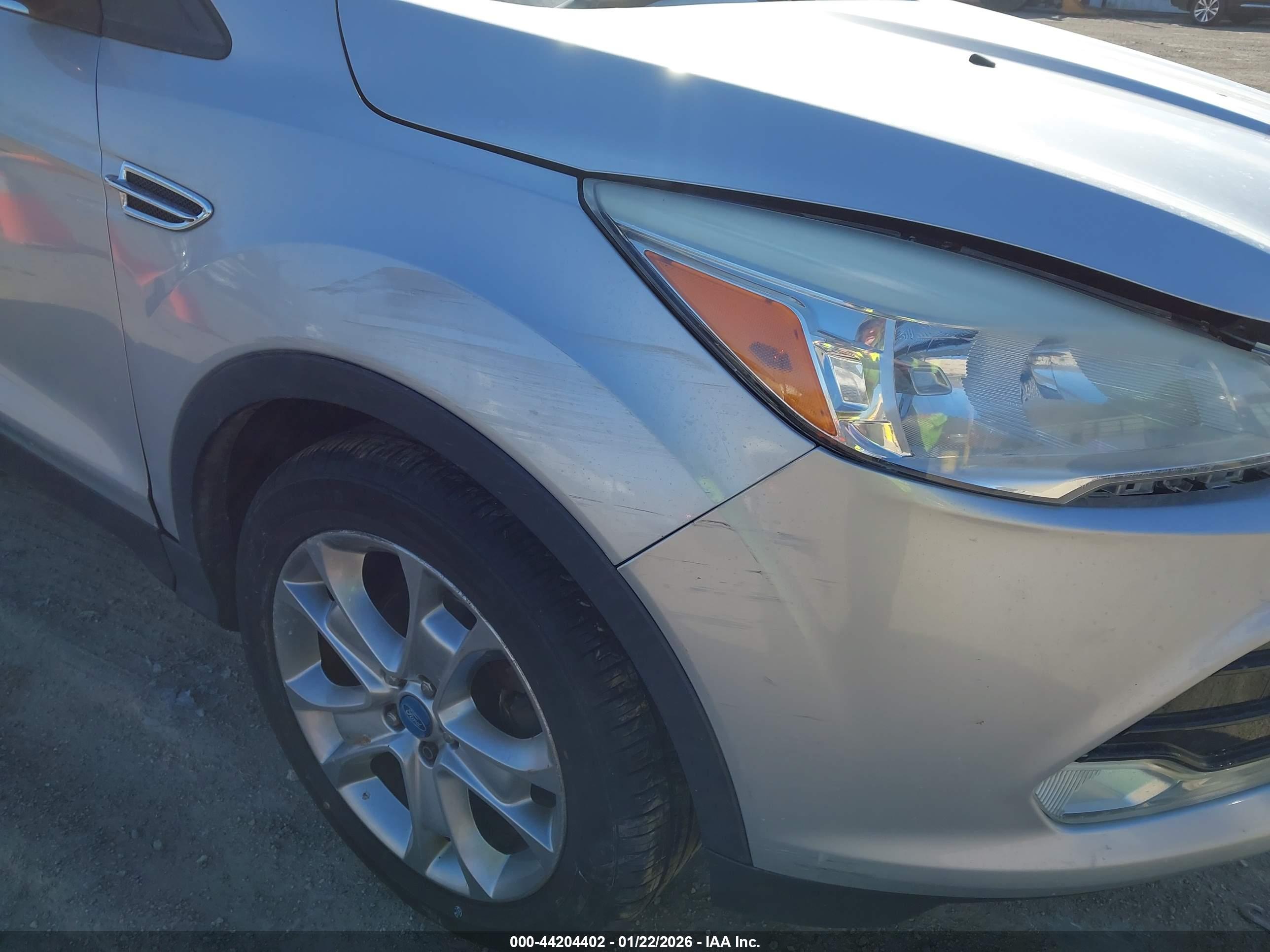 FORD ESCAPE image 6