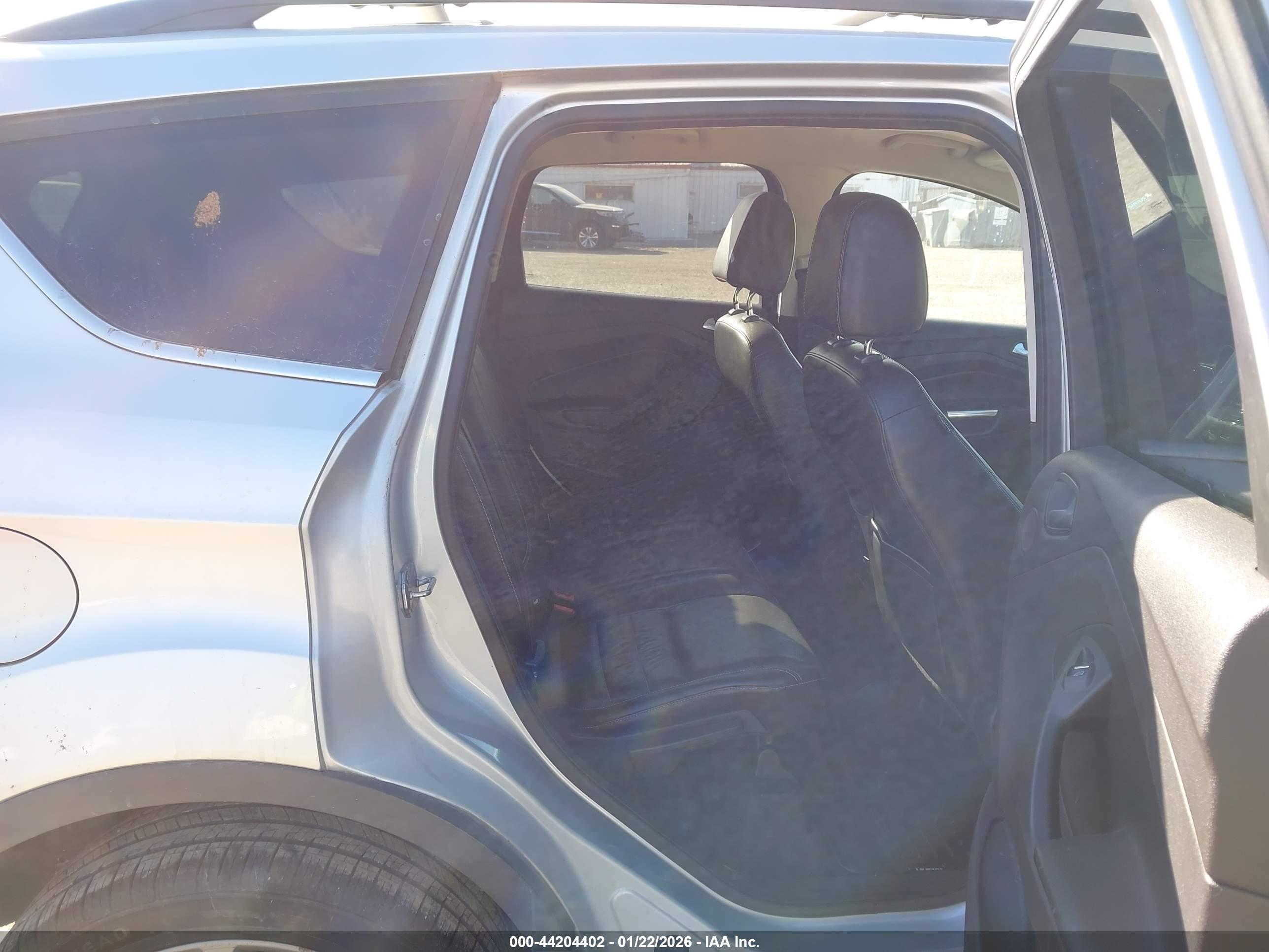 FORD ESCAPE image 8