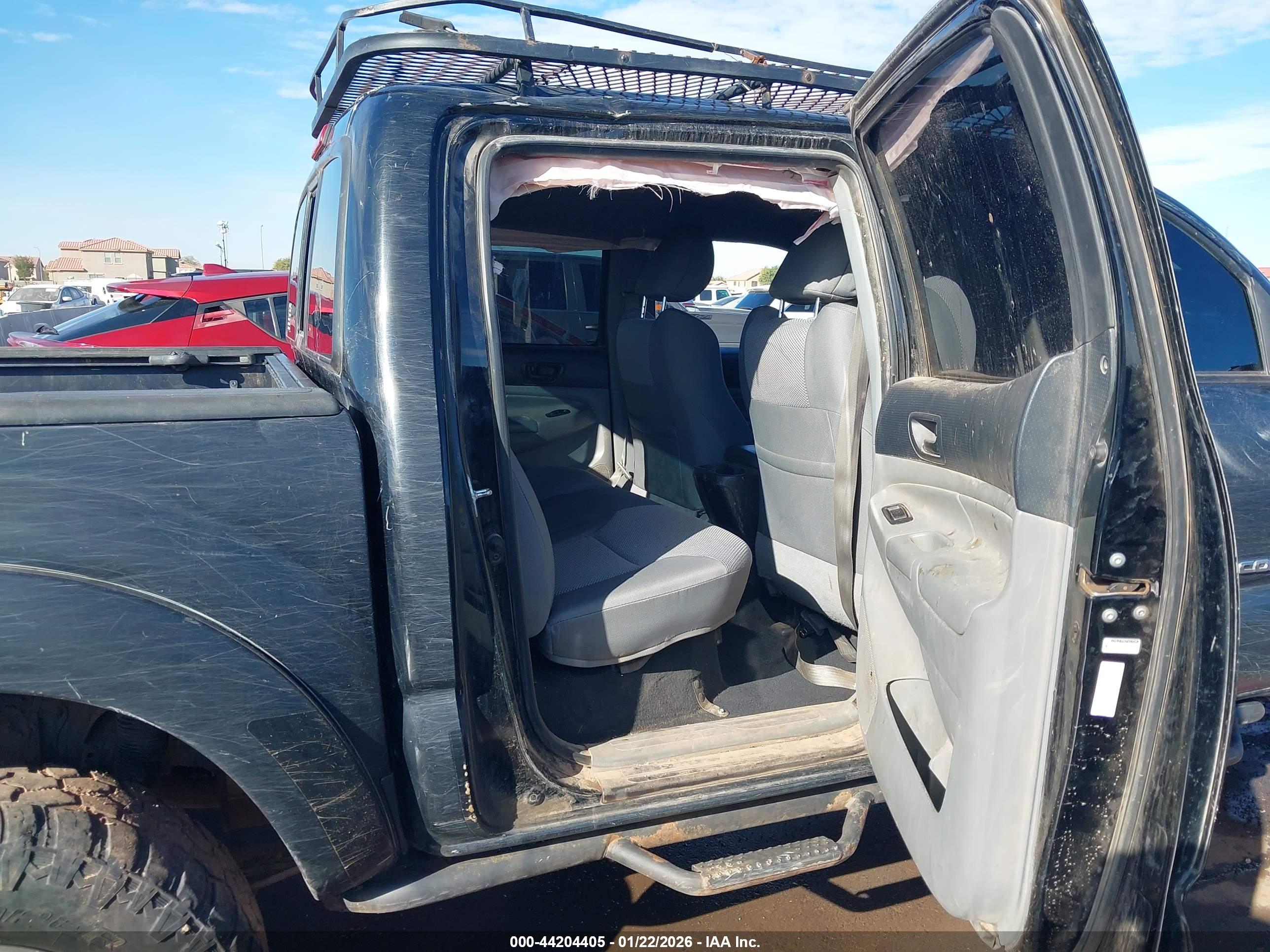 TOYOTA TACOMA image 8
