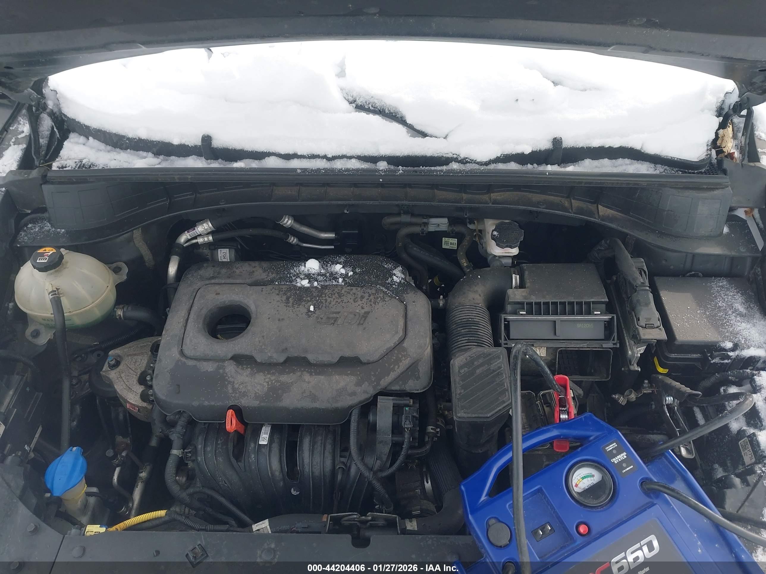 HYUNDAI TUCSON image 10