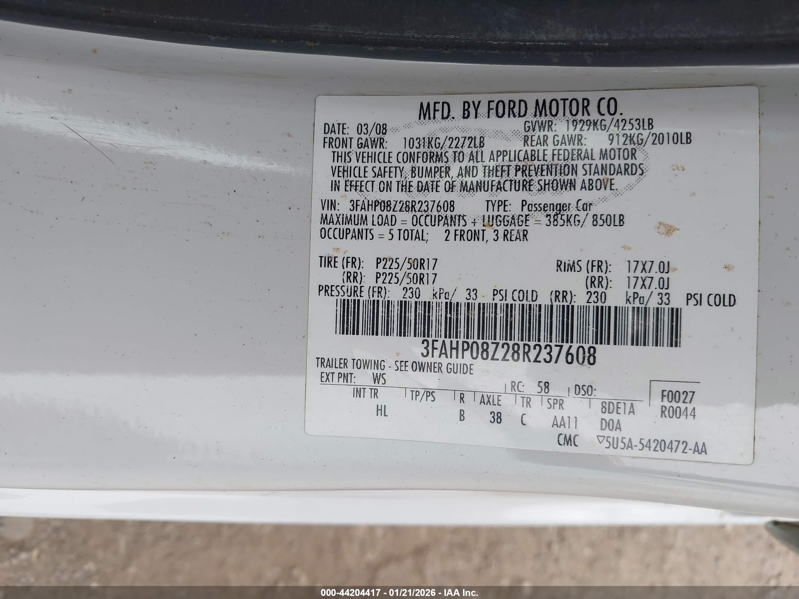 FORD FUSION image 9
