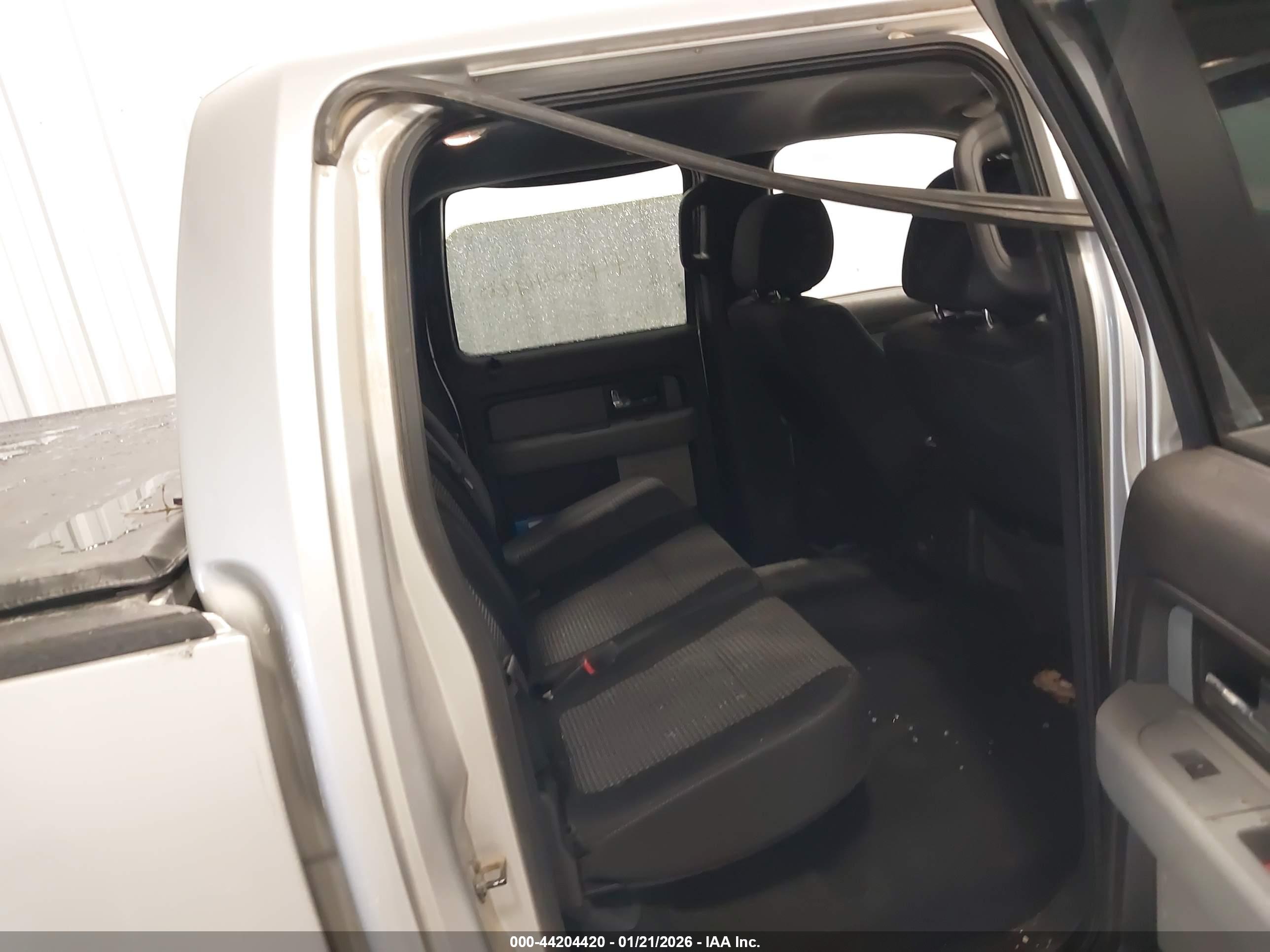 FORD F-150 image 8