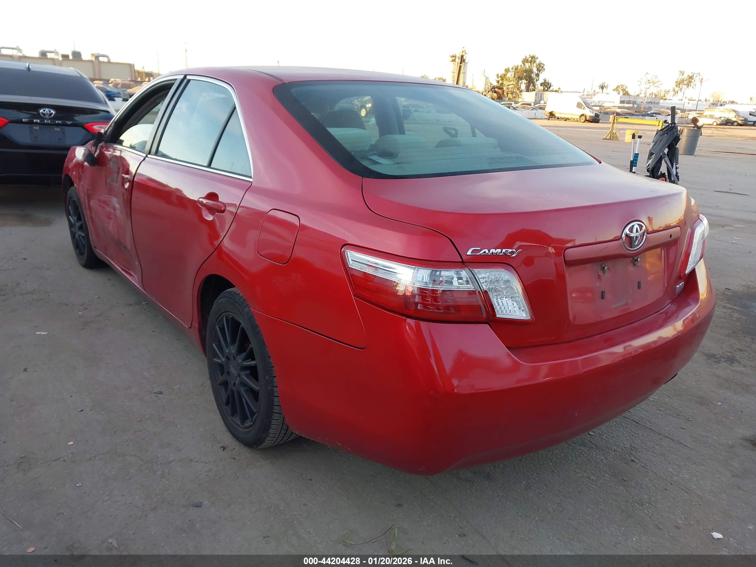 TOYOTA CAMRY image 3