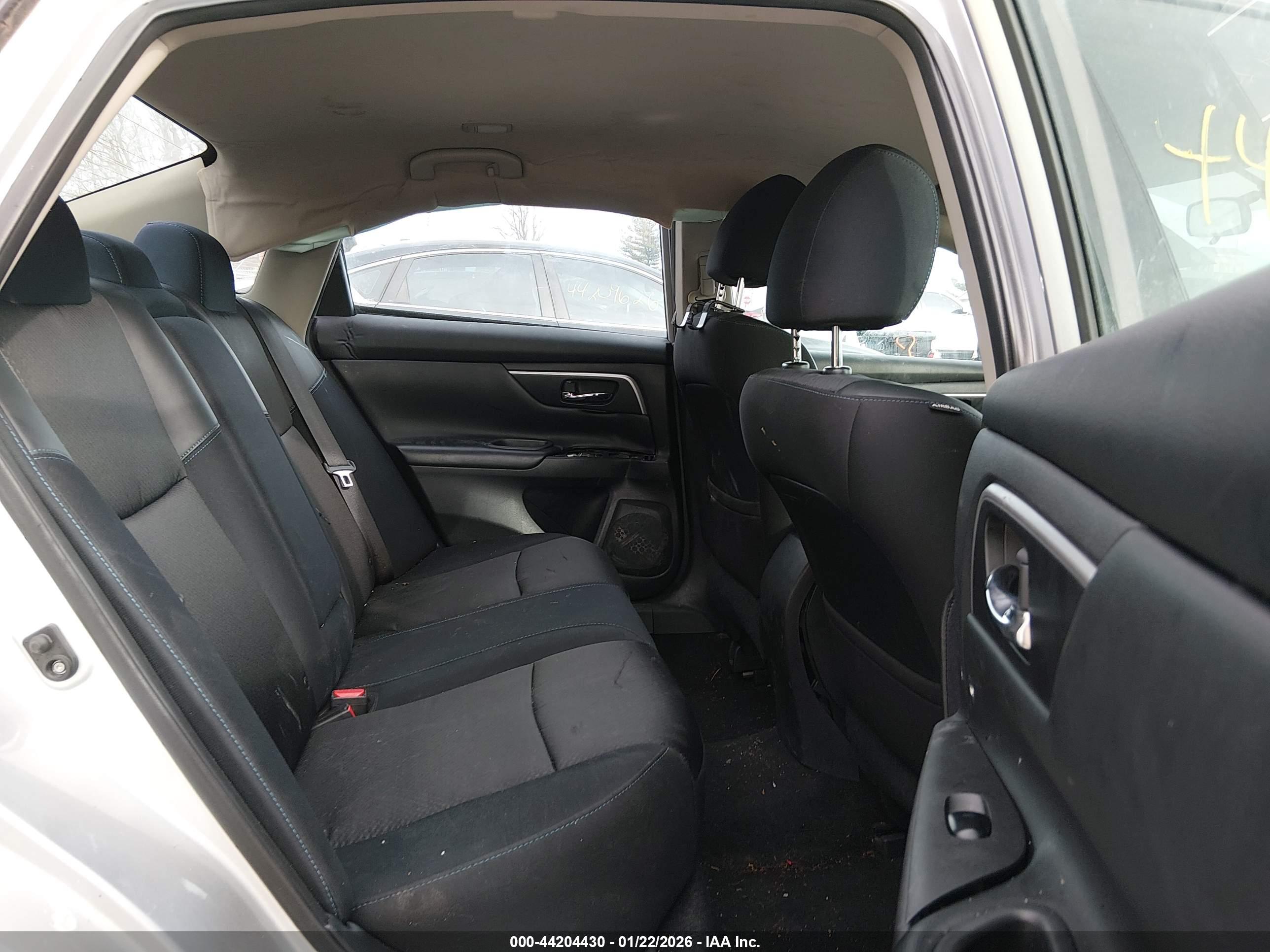 NISSAN ALTIMA image 8