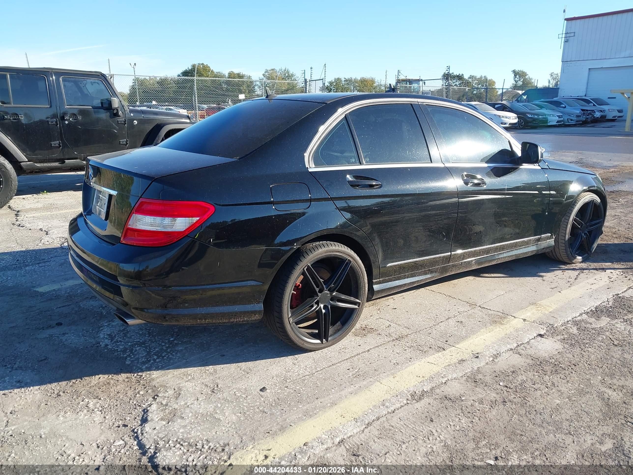 MERCEDES-BENZ C image 4