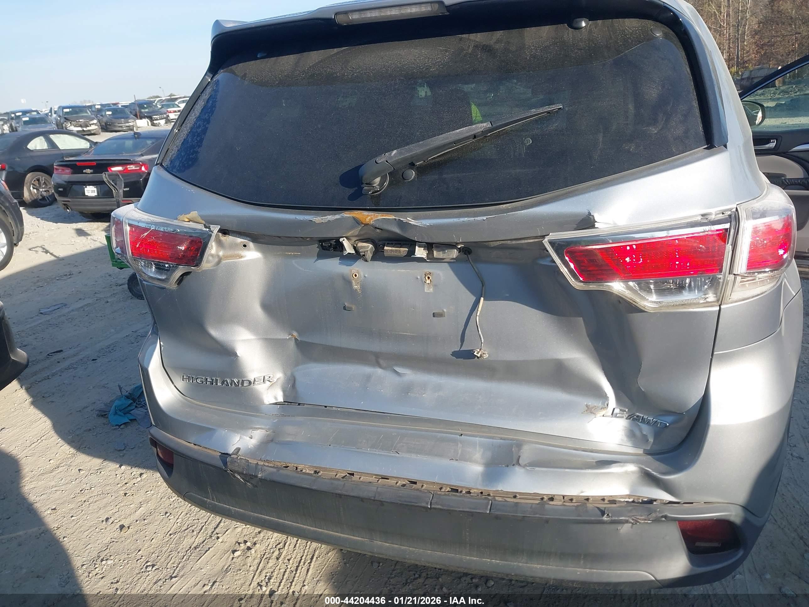 TOYOTA HIGHLANDER image 6