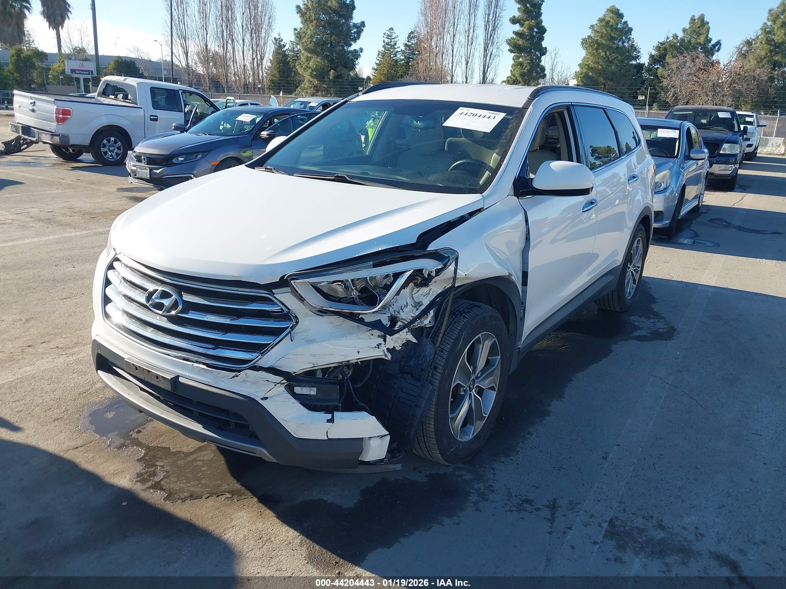 HYUNDAI SANTA image 2