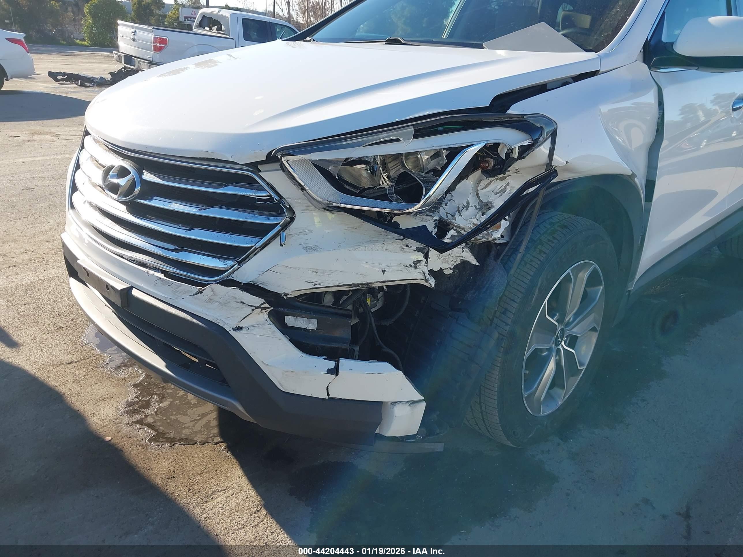 HYUNDAI SANTA image 6