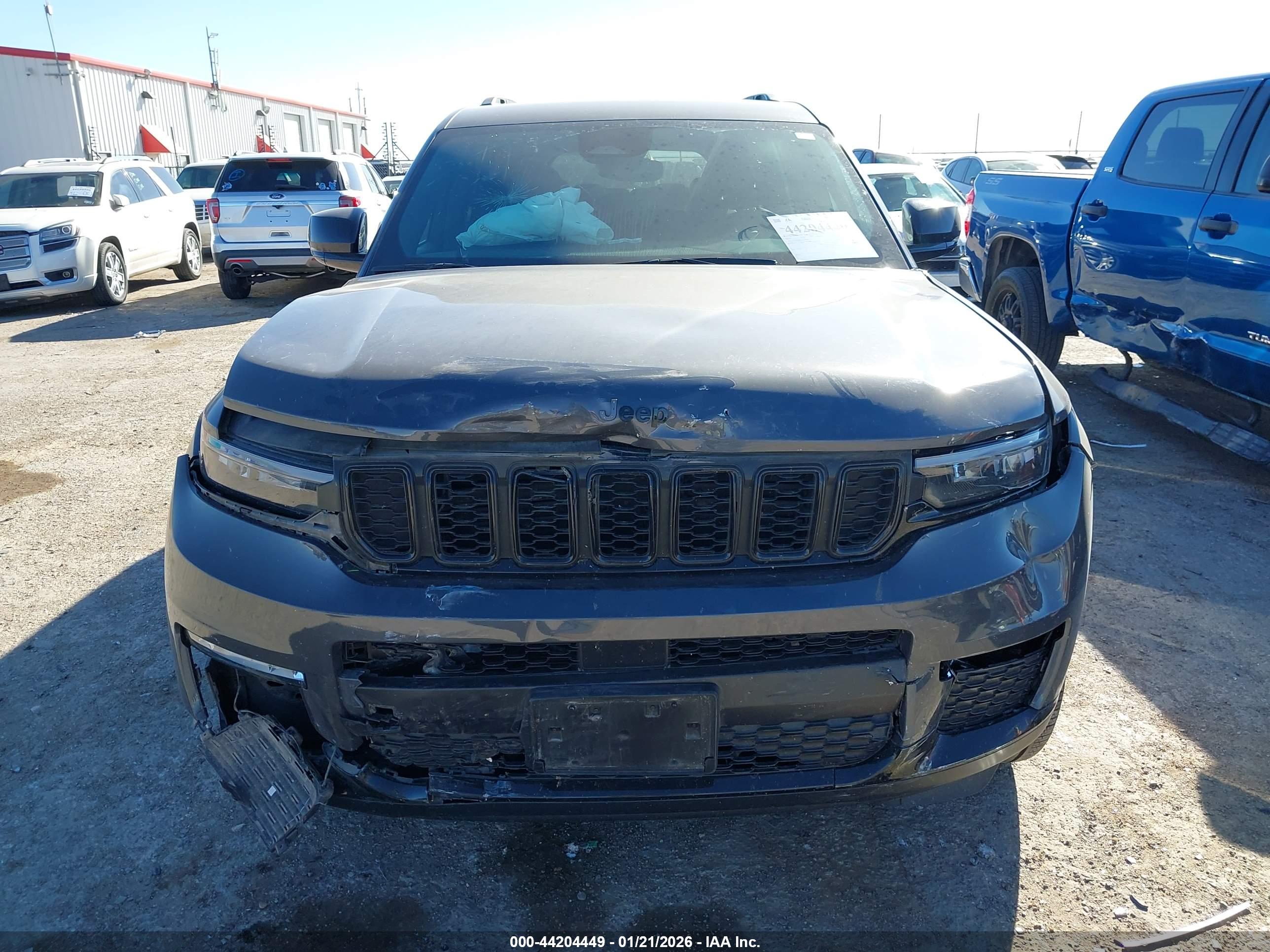JEEP GRAND image 6